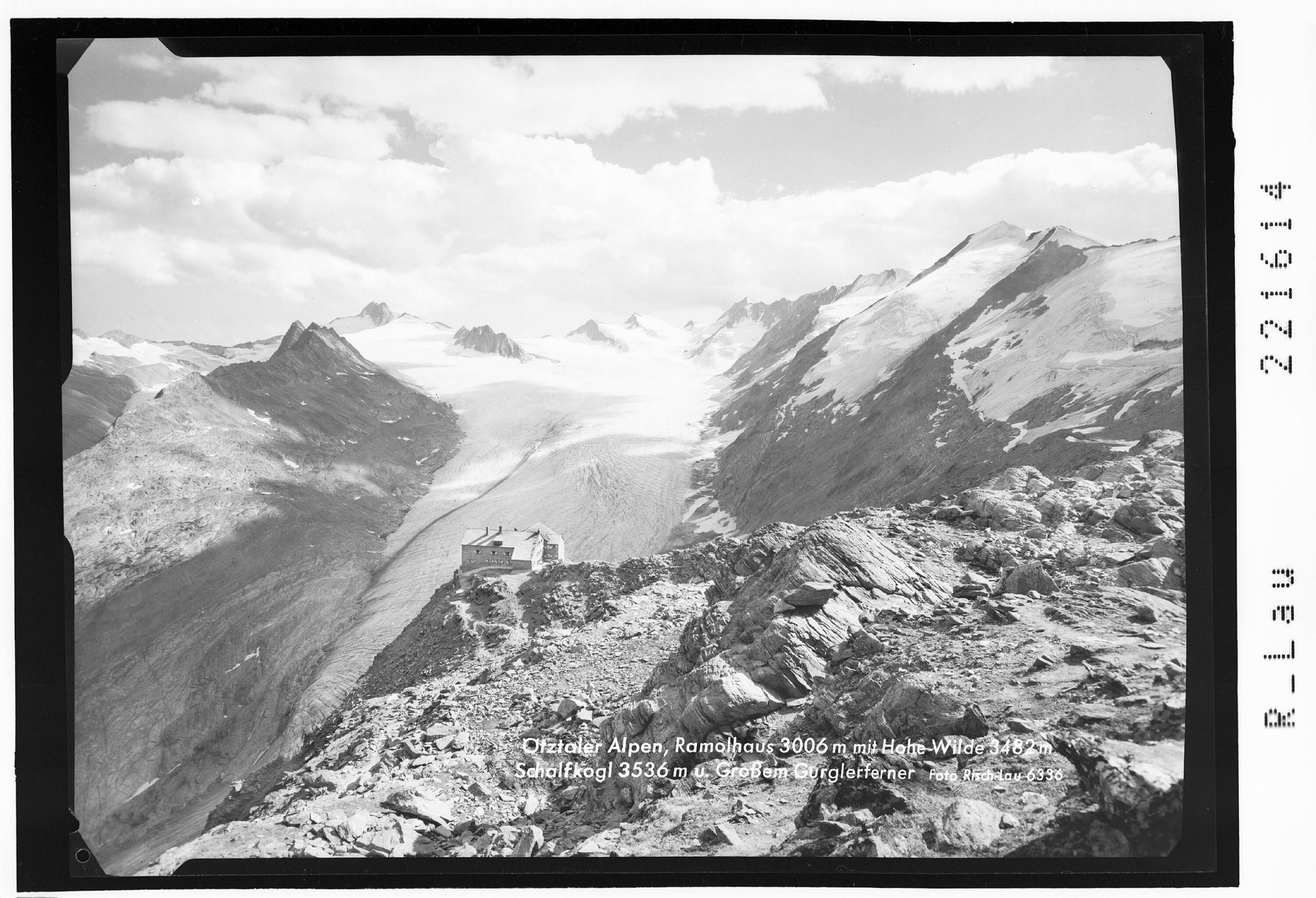 Ötztaler Alpen / Ramolhaus 3006 m mit Hohe-Wilde 3482 m - Schalfkogl 3536 m und Grossem Grurglerferner></div>


    <hr>
    <div class=