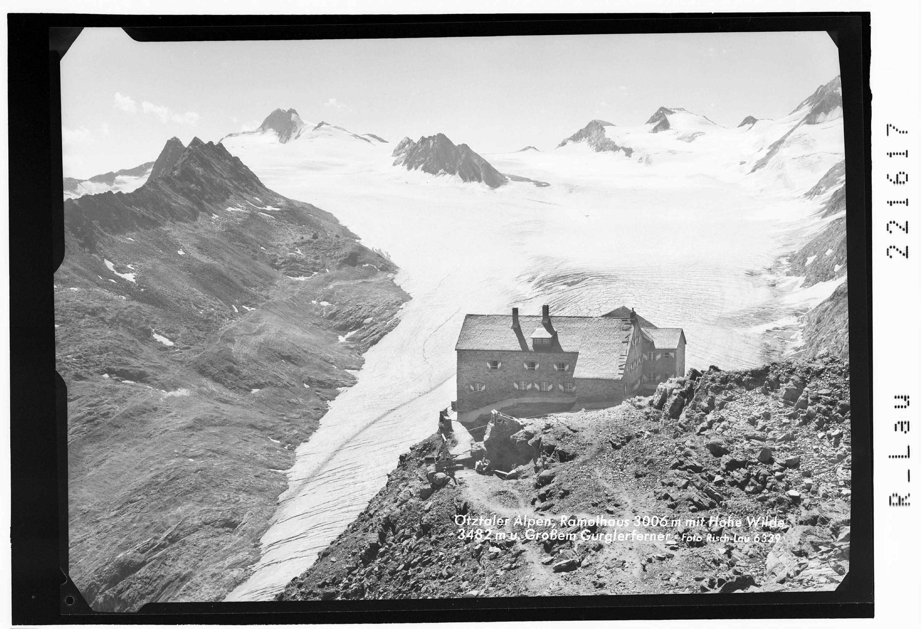 Ötztaler Alpen / Ramolhaus 3006 m mit Hohe Wilde 3482 m und Grossem Gurglerferner></div>


    <hr>
    <div class=