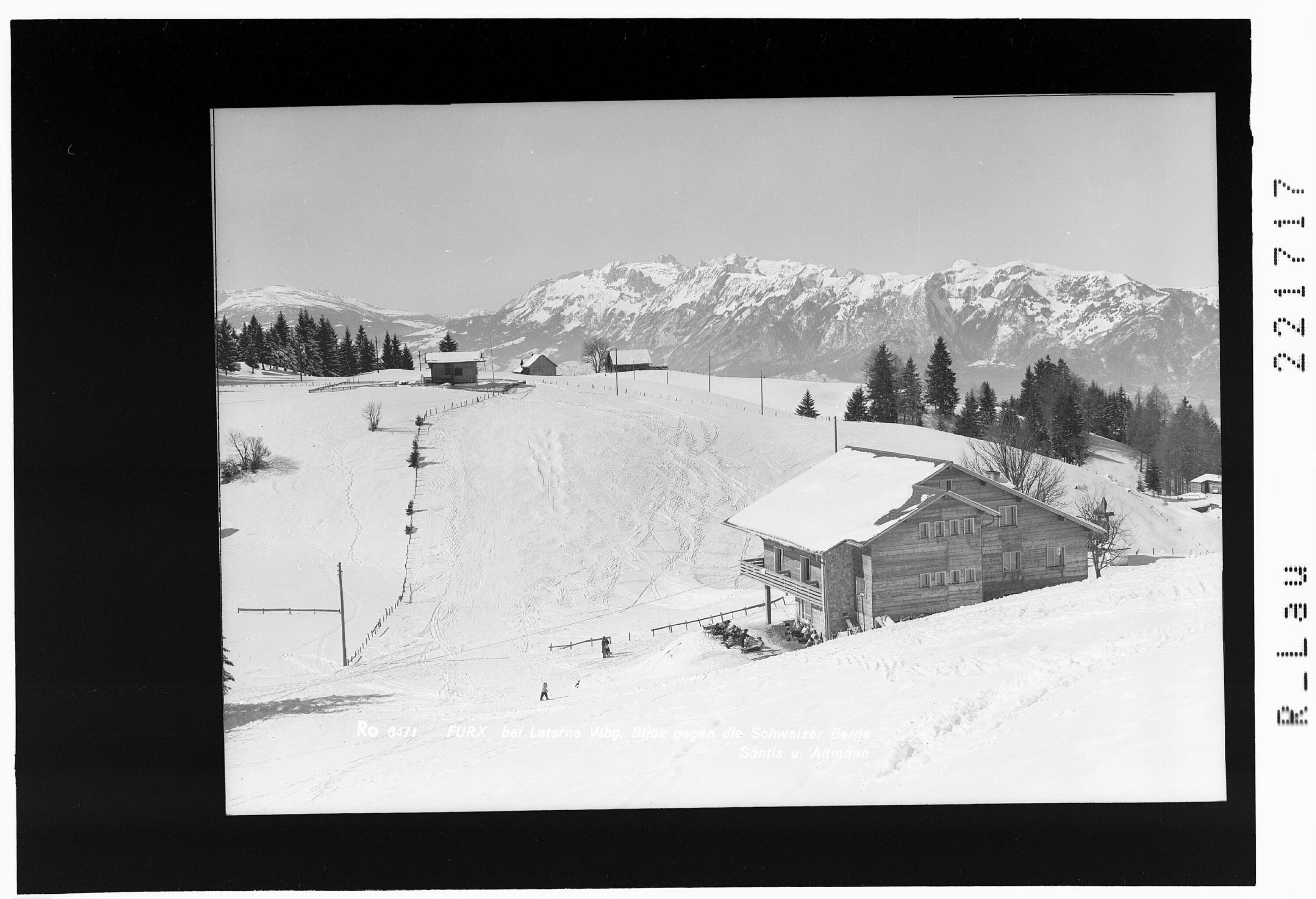 Furx bei Laterns Vorarlberg / Blick gegen die Schweizer Berge mit Altmann und Säntis></div>


    <hr>
    <div class=