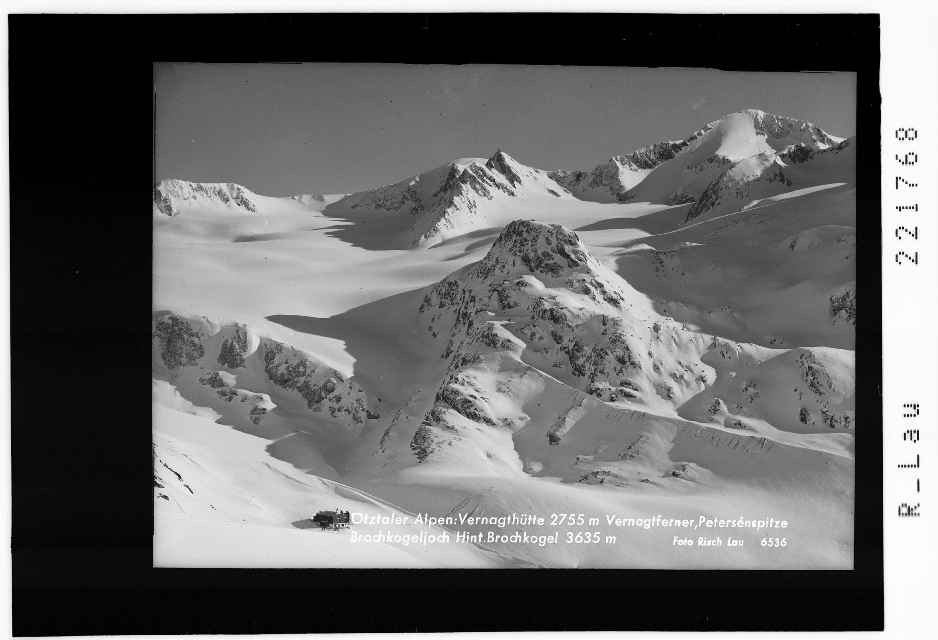 Ötztaler Alpen / Vernagthütte 2755 m - Vernagtferner - Petersenspitze - Brochkogeljoch und Hinterer Brochkogel 3635 m></div>


    <hr>
    <div class=