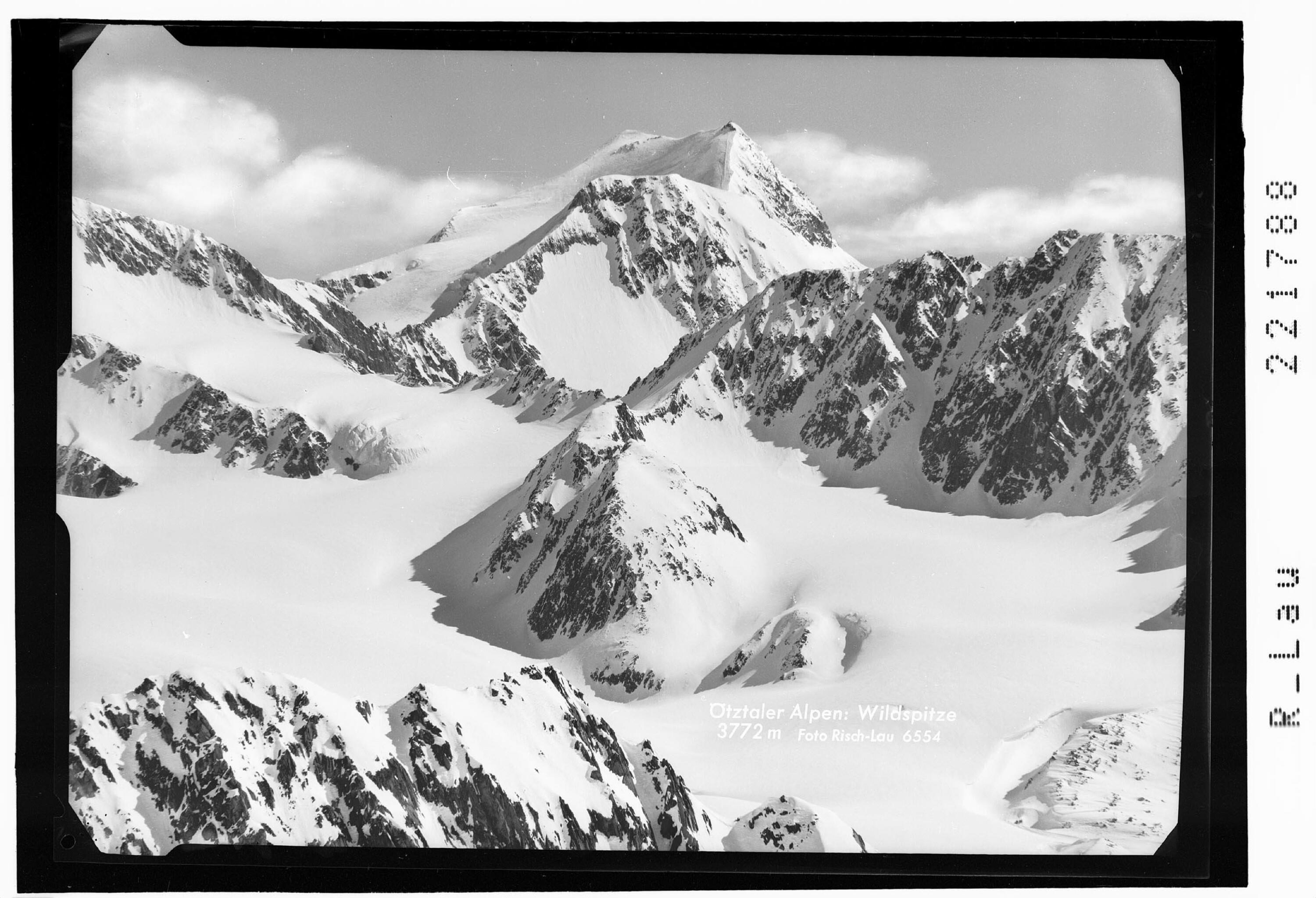 Ötztaler Alpen / Wildspitze 3772 m></div>


    <hr>
    <div class=
