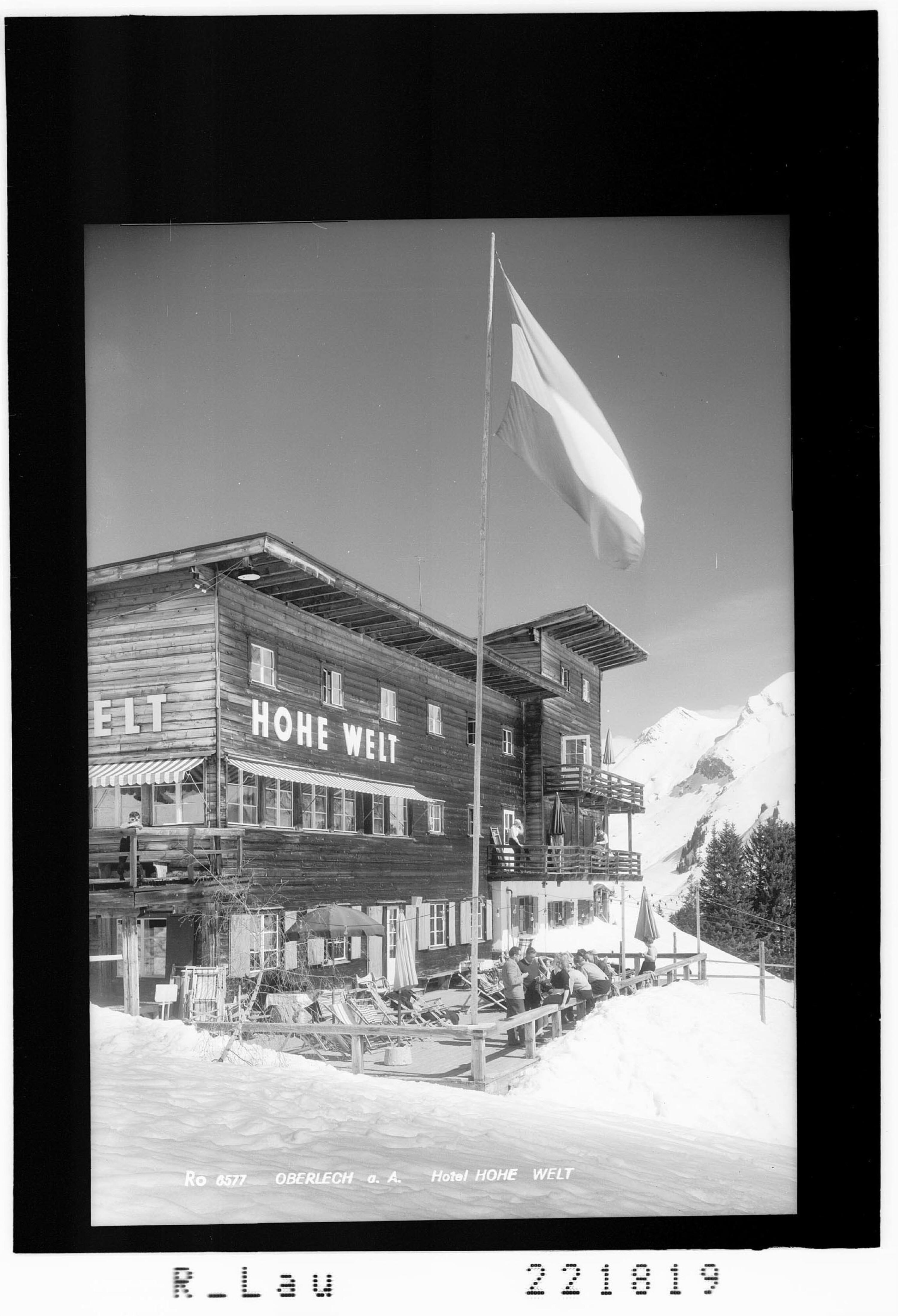 Oberlech am Arlberg / Hotel Hohe Welt></div>


    <hr>
    <div class=