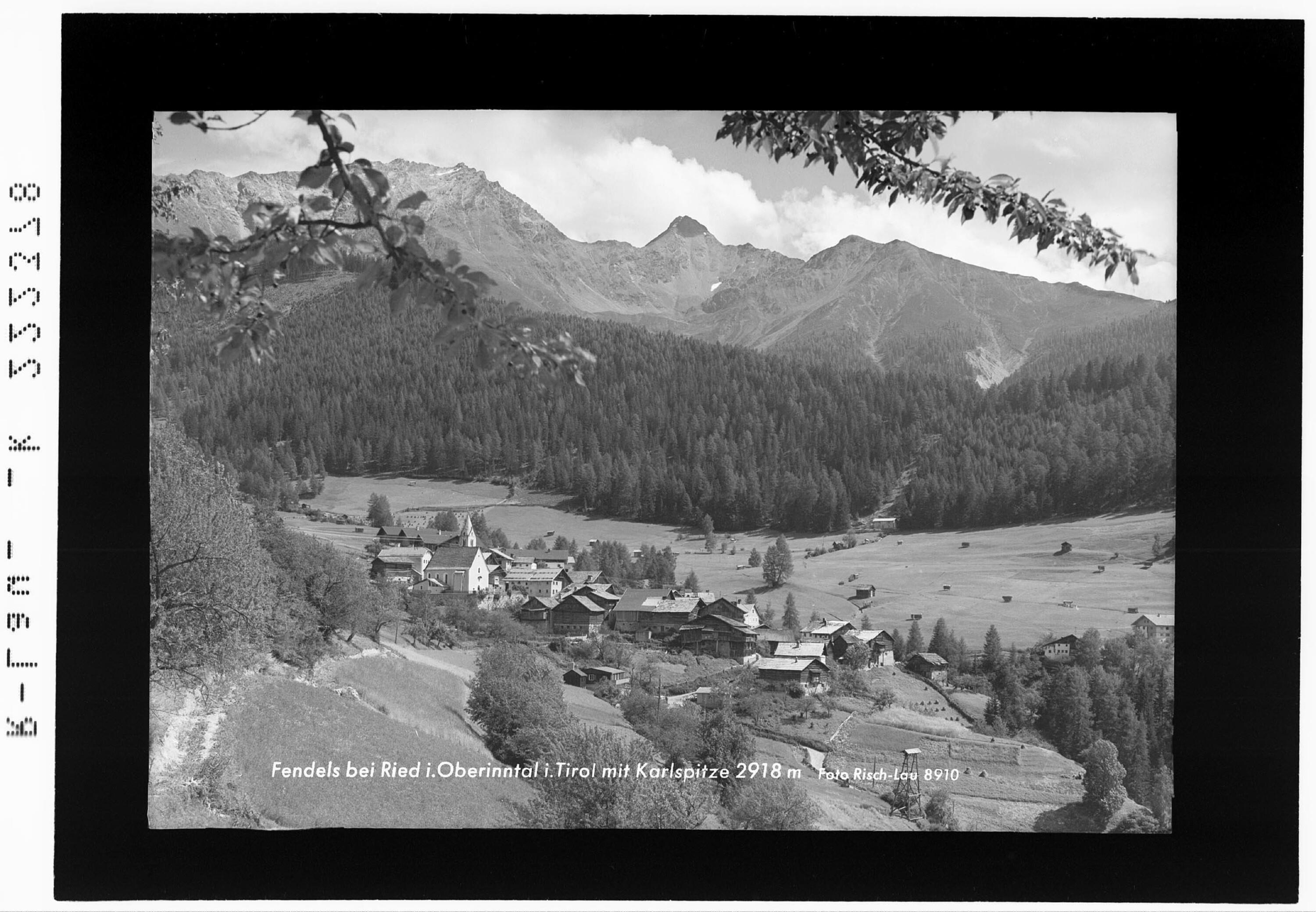 Fendels bei Ried im Oberinntal in Tirol mit Karlspitze 2918 m></div>


    <hr>
    <div class=