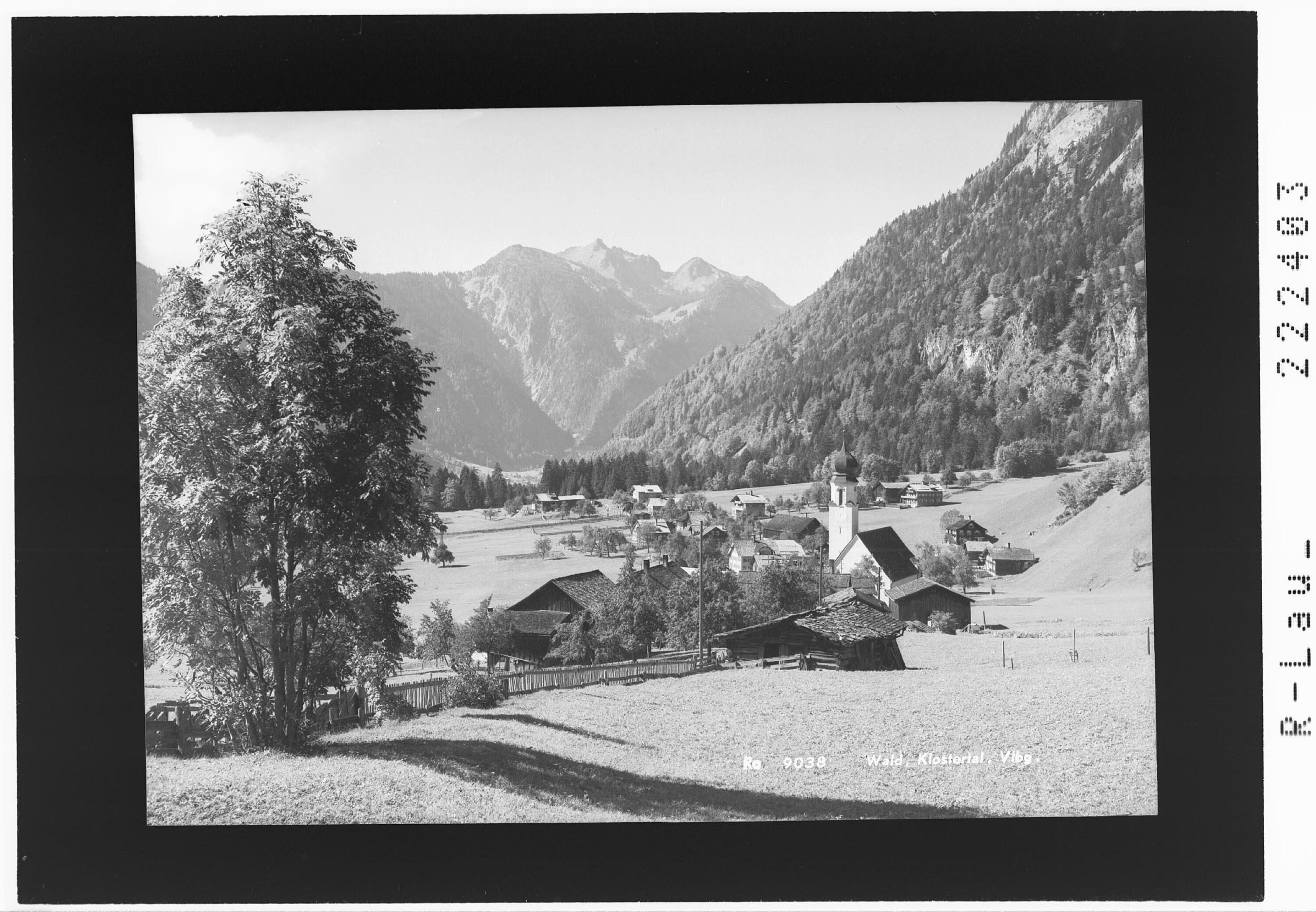 Wald / Klostertal / Vorarlberg></div>


    <hr>
    <div class=