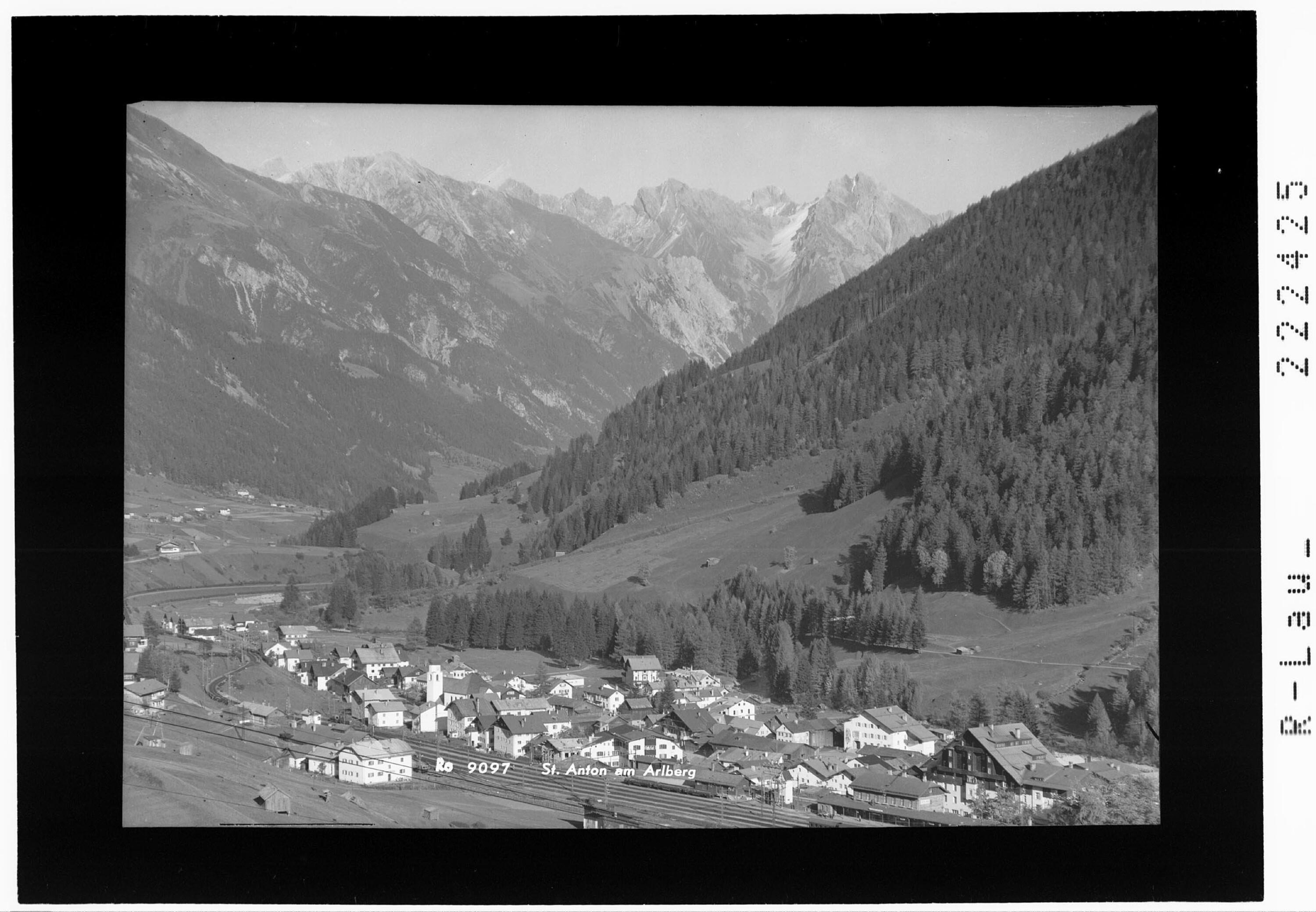 St. Anton am Arlberg></div>


    <hr>
    <div class=