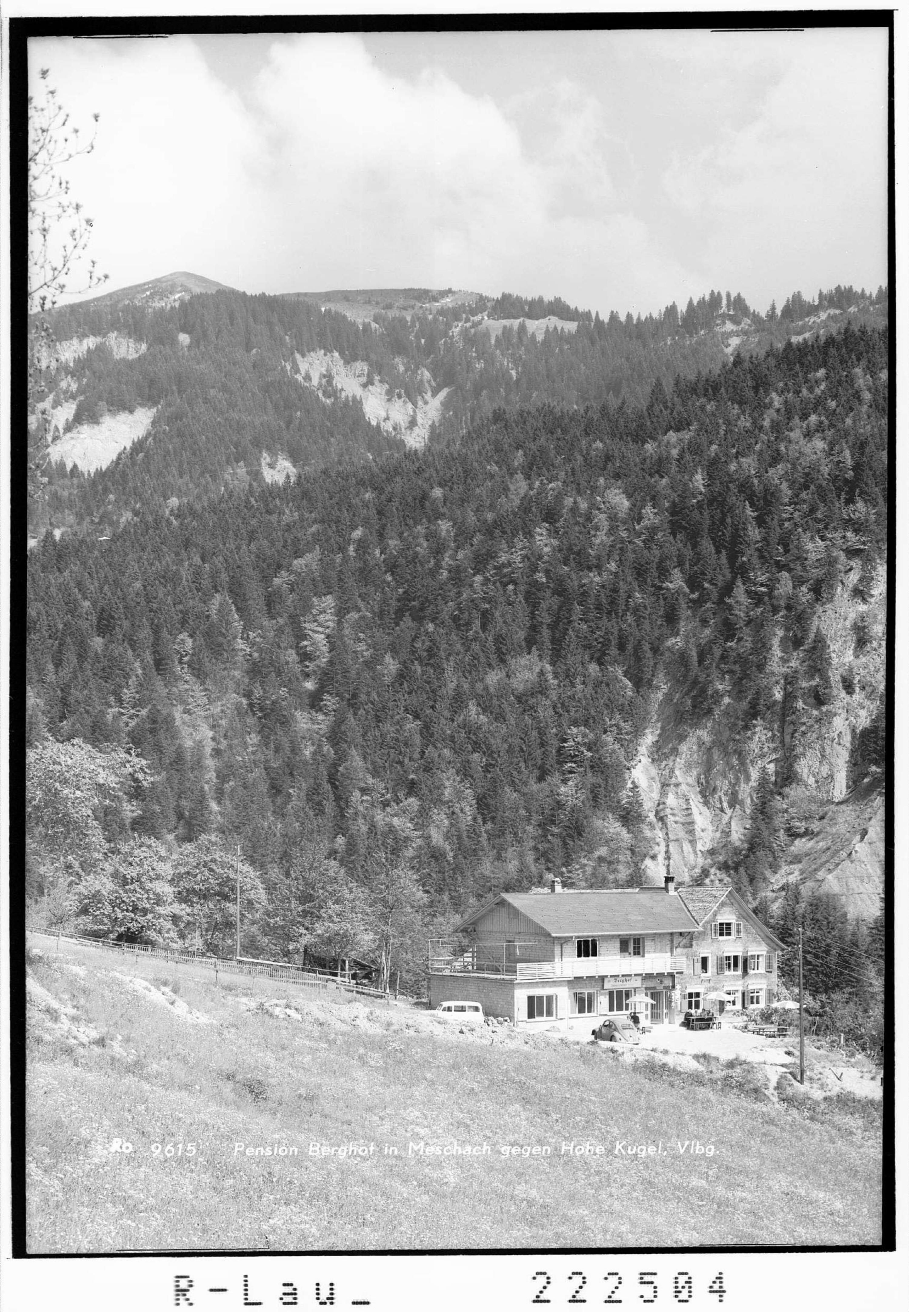 Pension Berghof in Meschach gegen Hohe Kugel / Vorarlberg></div>


    <hr>
    <div class=