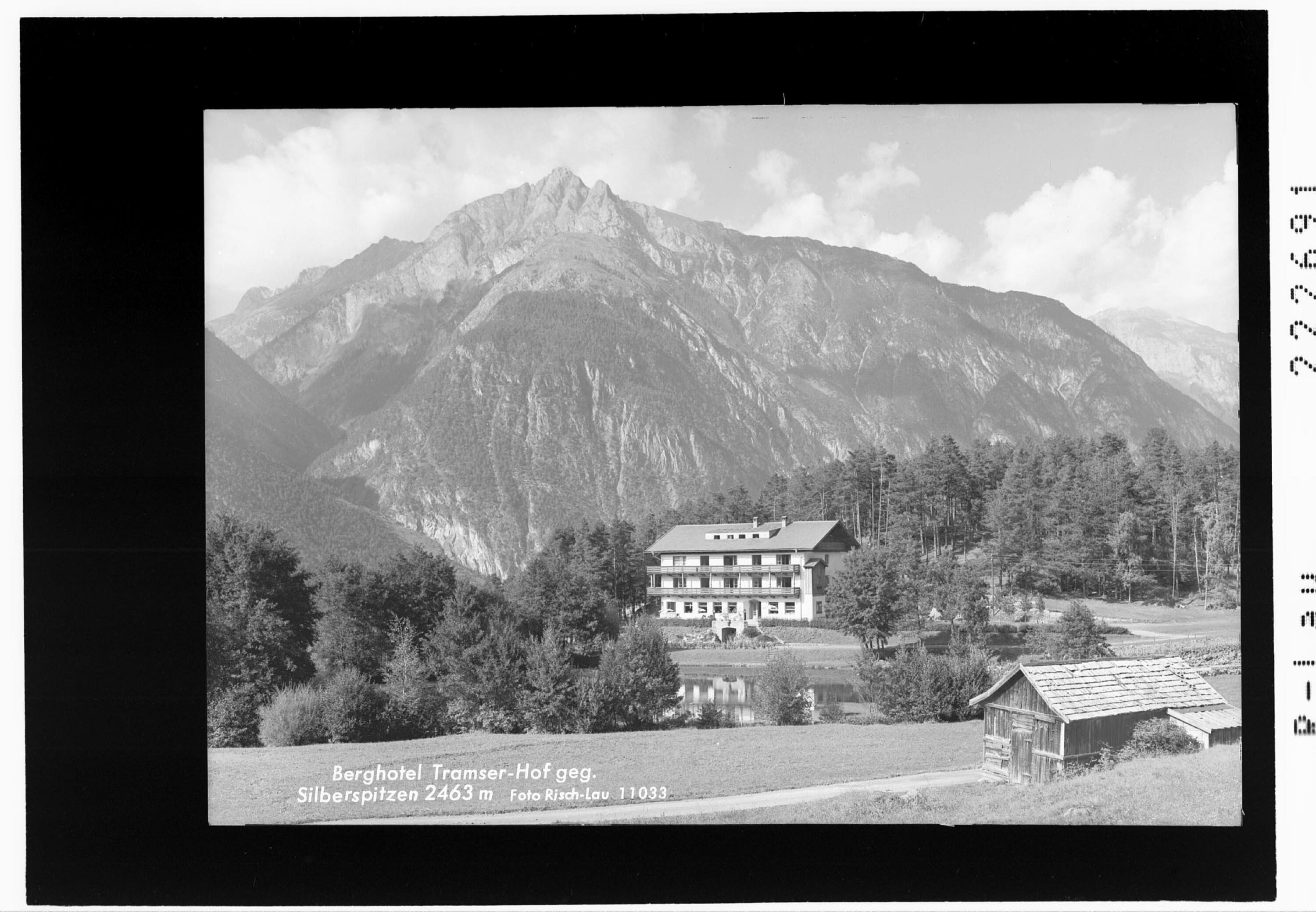 Berghotel Tramser - Hof gegen Silberspitzen 2463 m></div>


    <hr>
    <div class=
