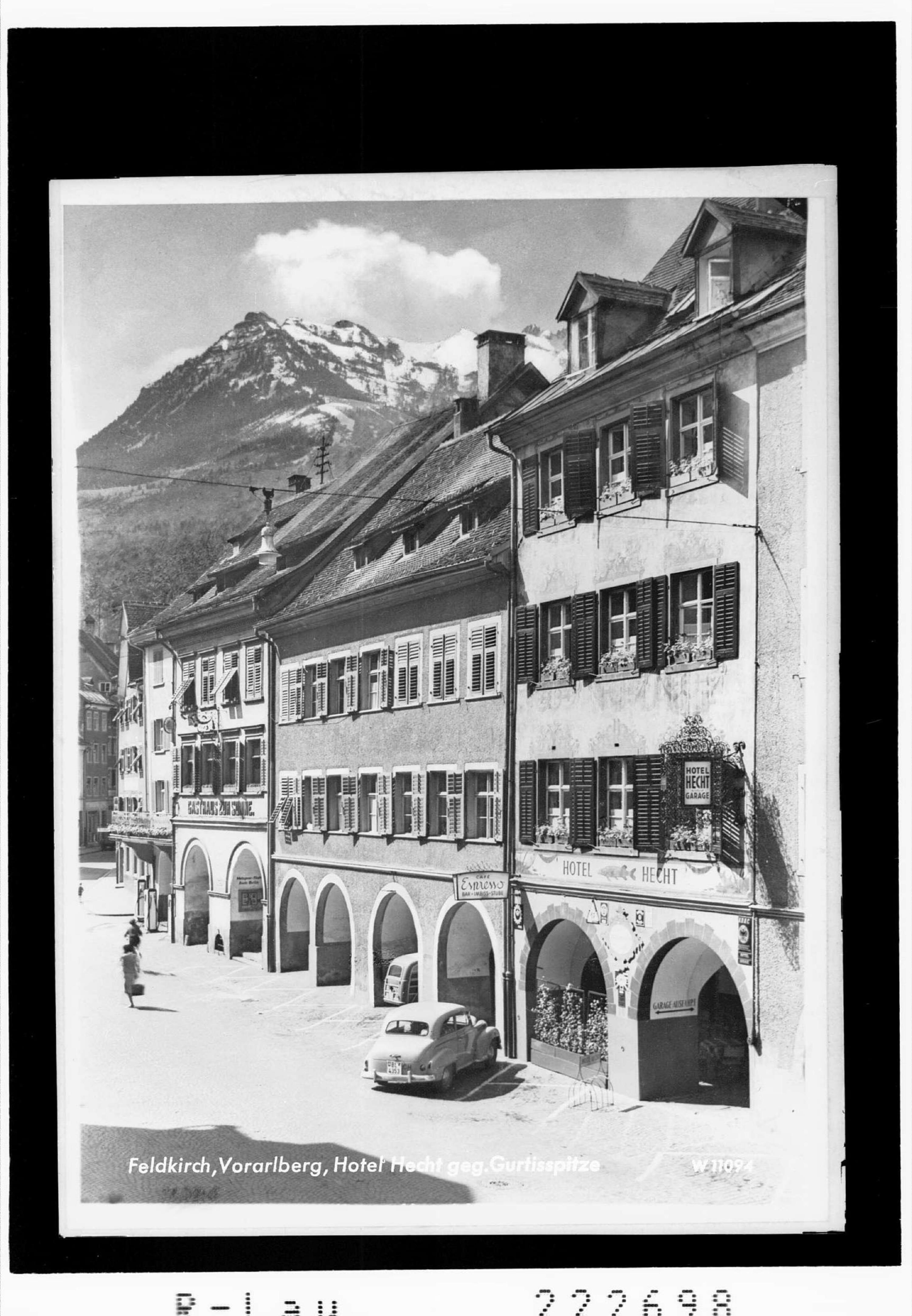 Feldkirch / Vorarlberg / Hotel Hecht gegen Gurtisspitze></div>


    <hr>
    <div class=