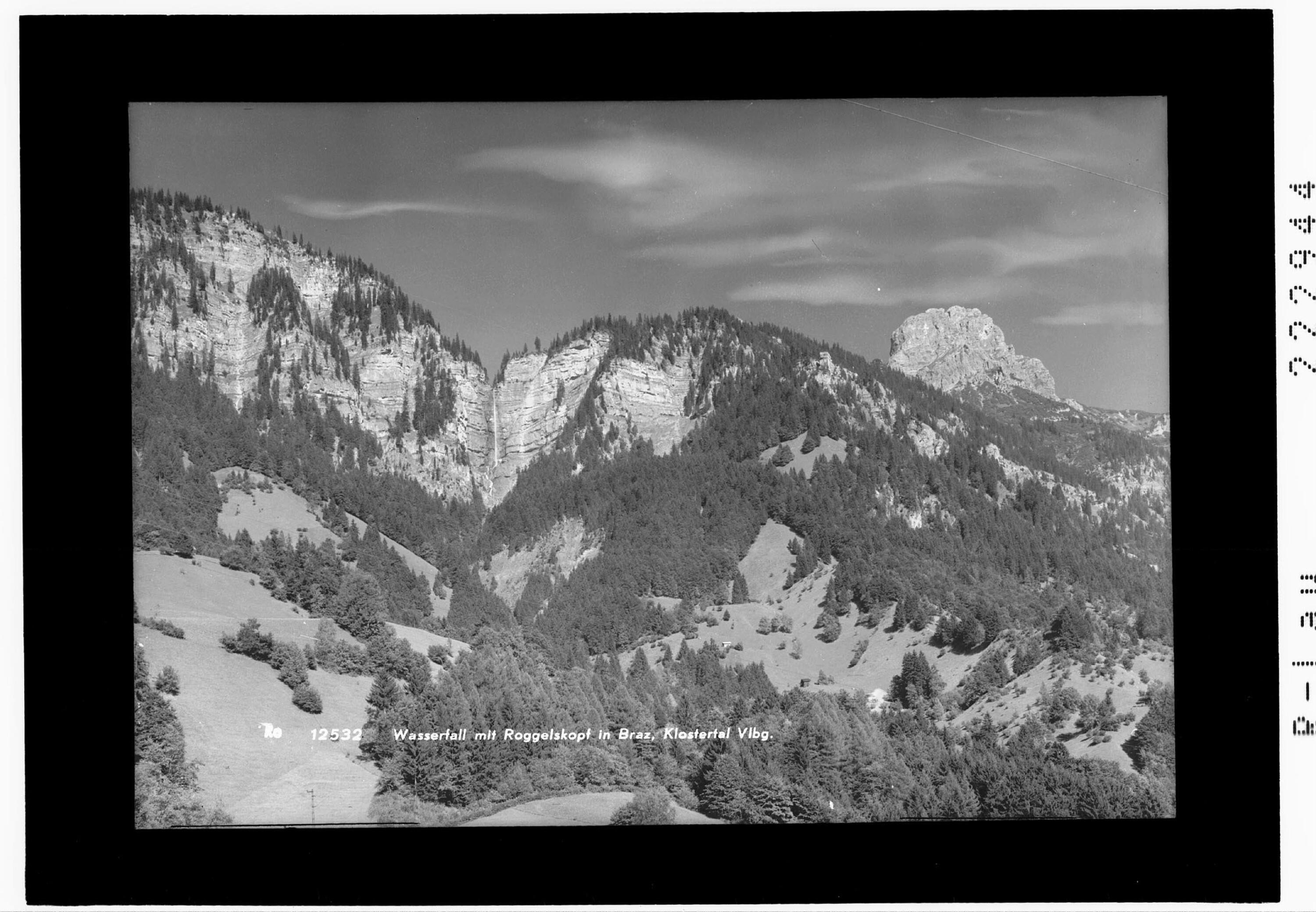 Wasserfall mit Roggelskopf in Braz / Klostertal></div>


    <hr>
    <div class=