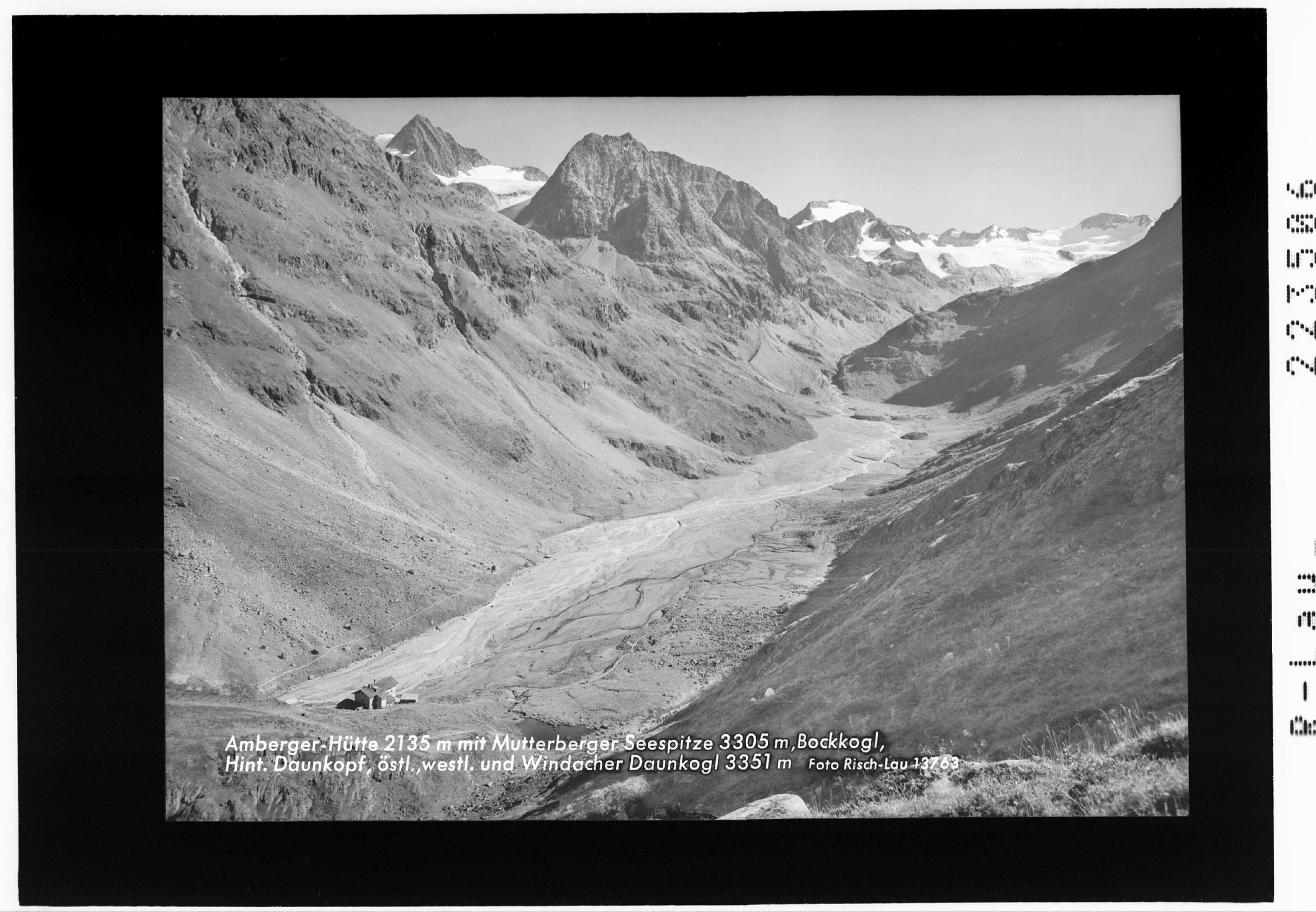 Amberger Hütte 2135 m mit Mutterberger Seespitze 3305 m - Bockkogl - Hinterer Daunkopf - westlicher und östlicher Daunkogl></div>


    <hr>
    <div class=