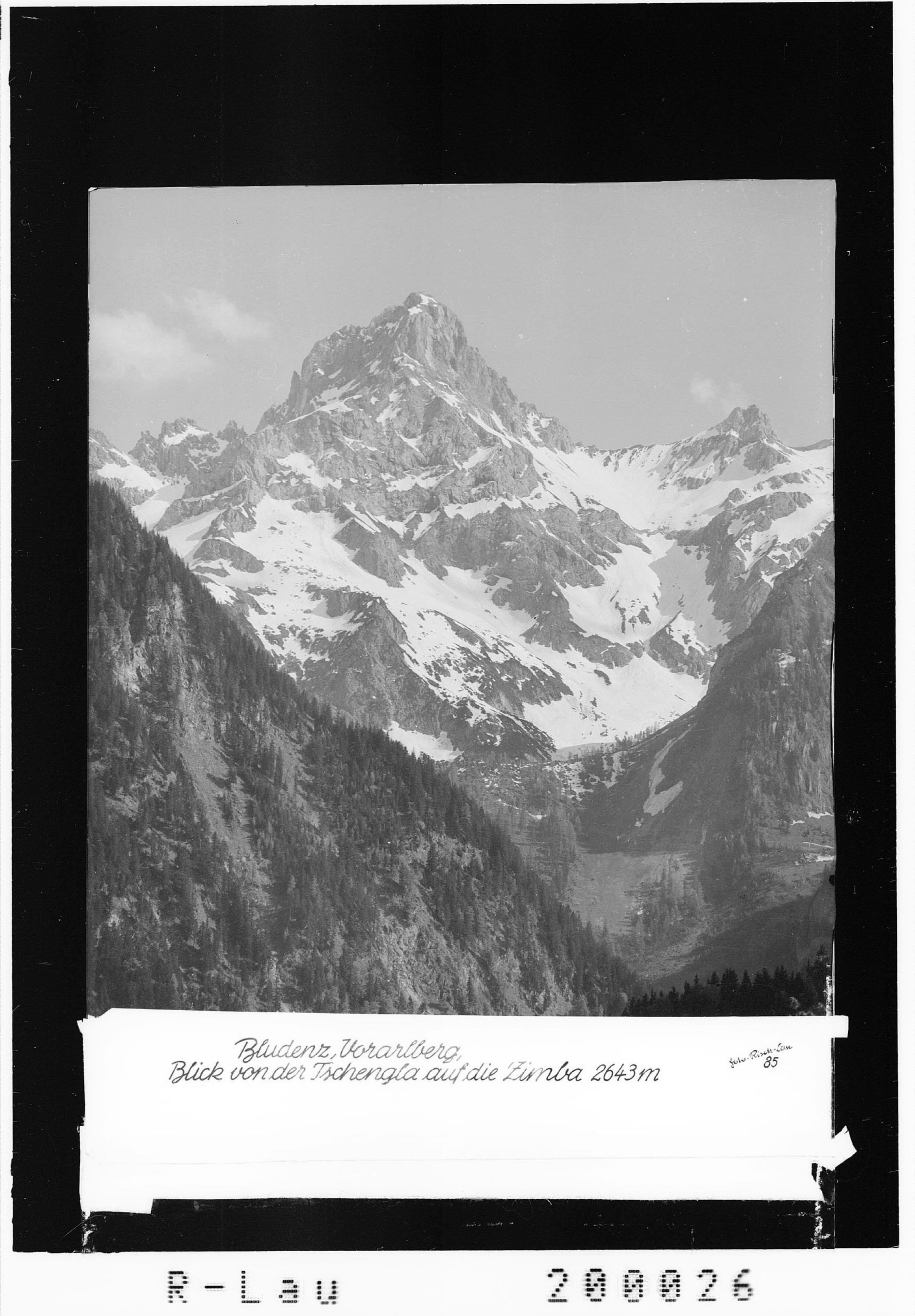 Bludenz Vorarlberg / Blick von der Tschengla auf die Zimba 2643 m></div>


    <hr>
    <div class=