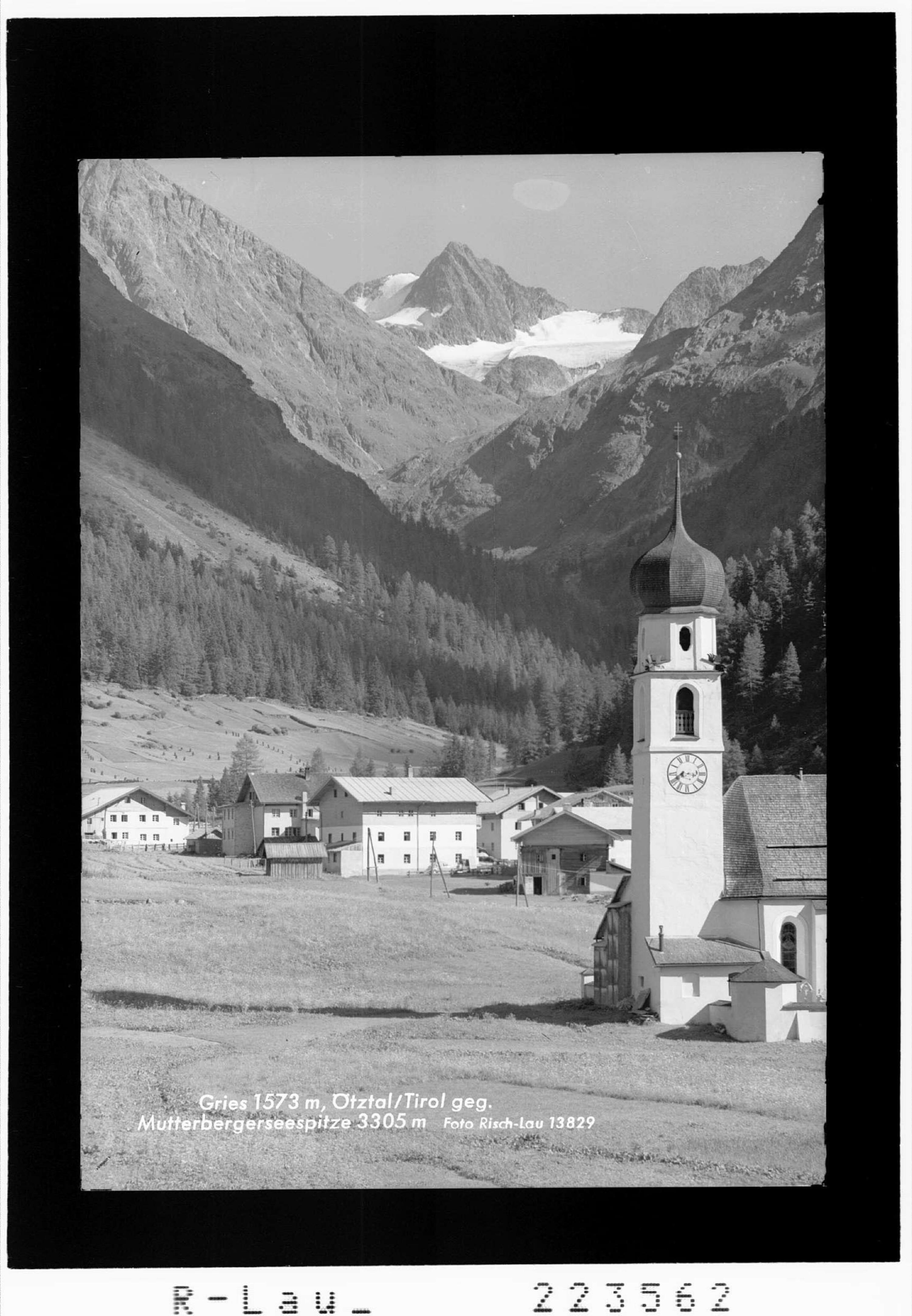 Gries 1573 m / Ötztal / Tirol gegen Mutterbergerseespitze 3305 m></div>


    <hr>
    <div class=