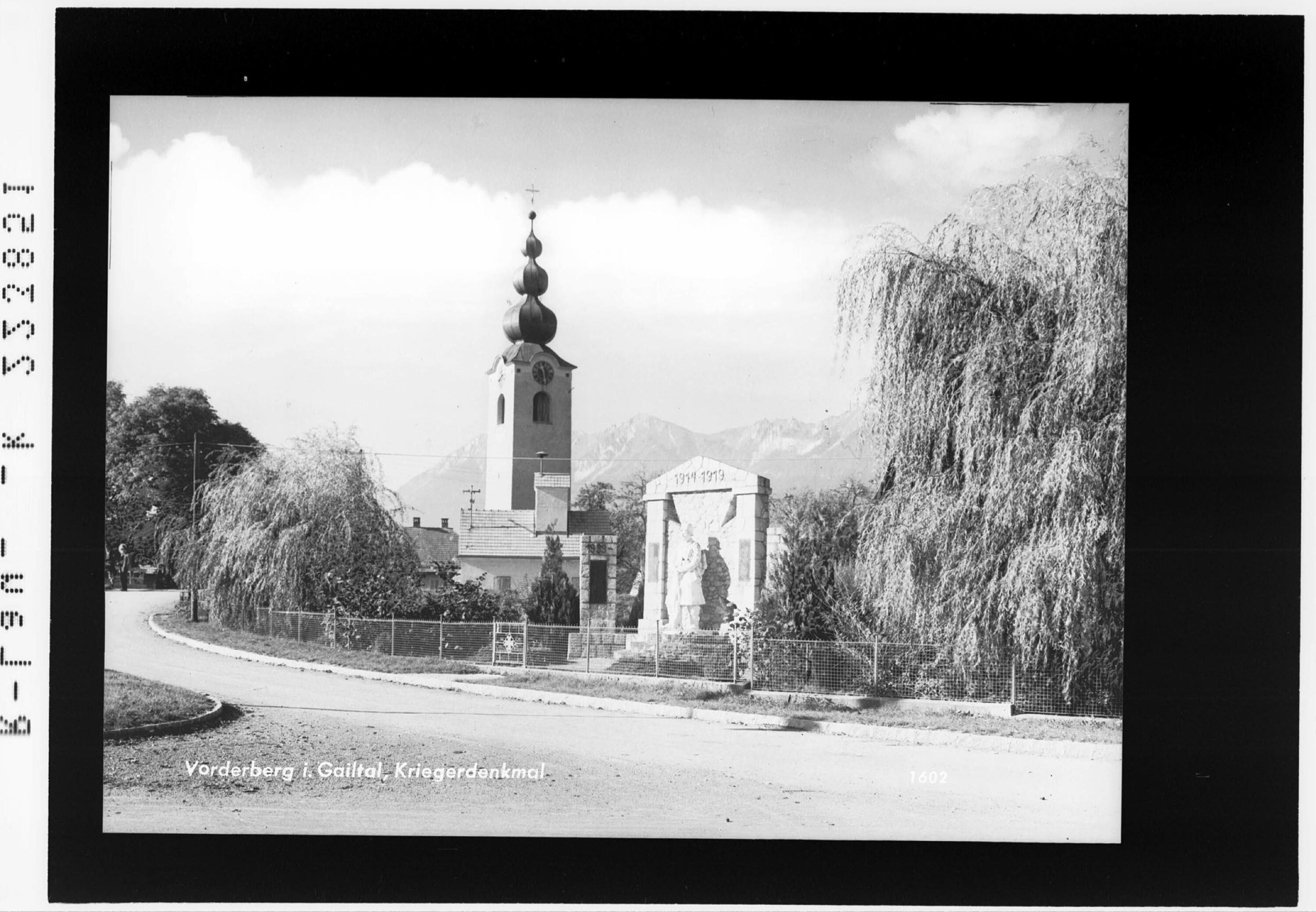 Vorderberg im Gailtal / Kriegerdenkmal></div>


    <hr>
    <div class=