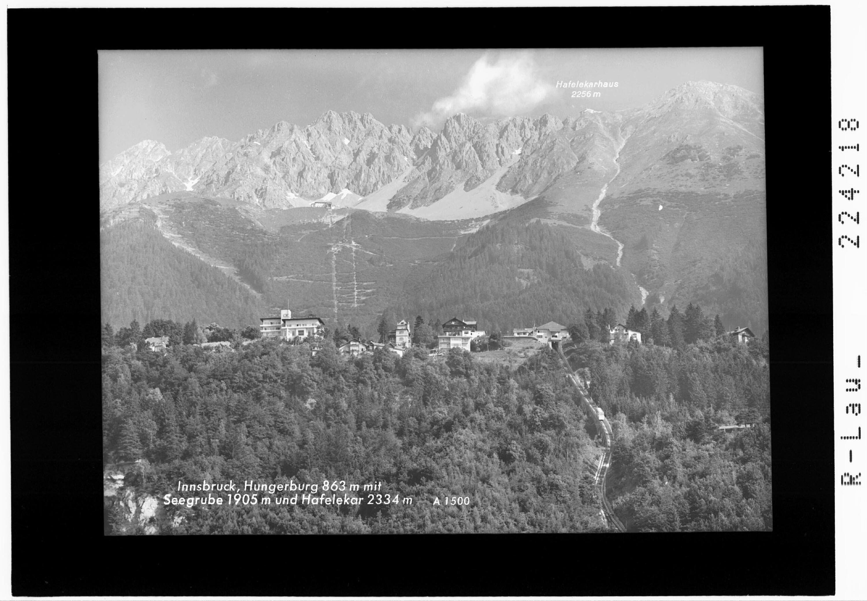 Innsbruck / Hungerburg 863 m mit Seegrube 1905 m und Hafelekar 2334 m></div>


    <hr>
    <div class=
