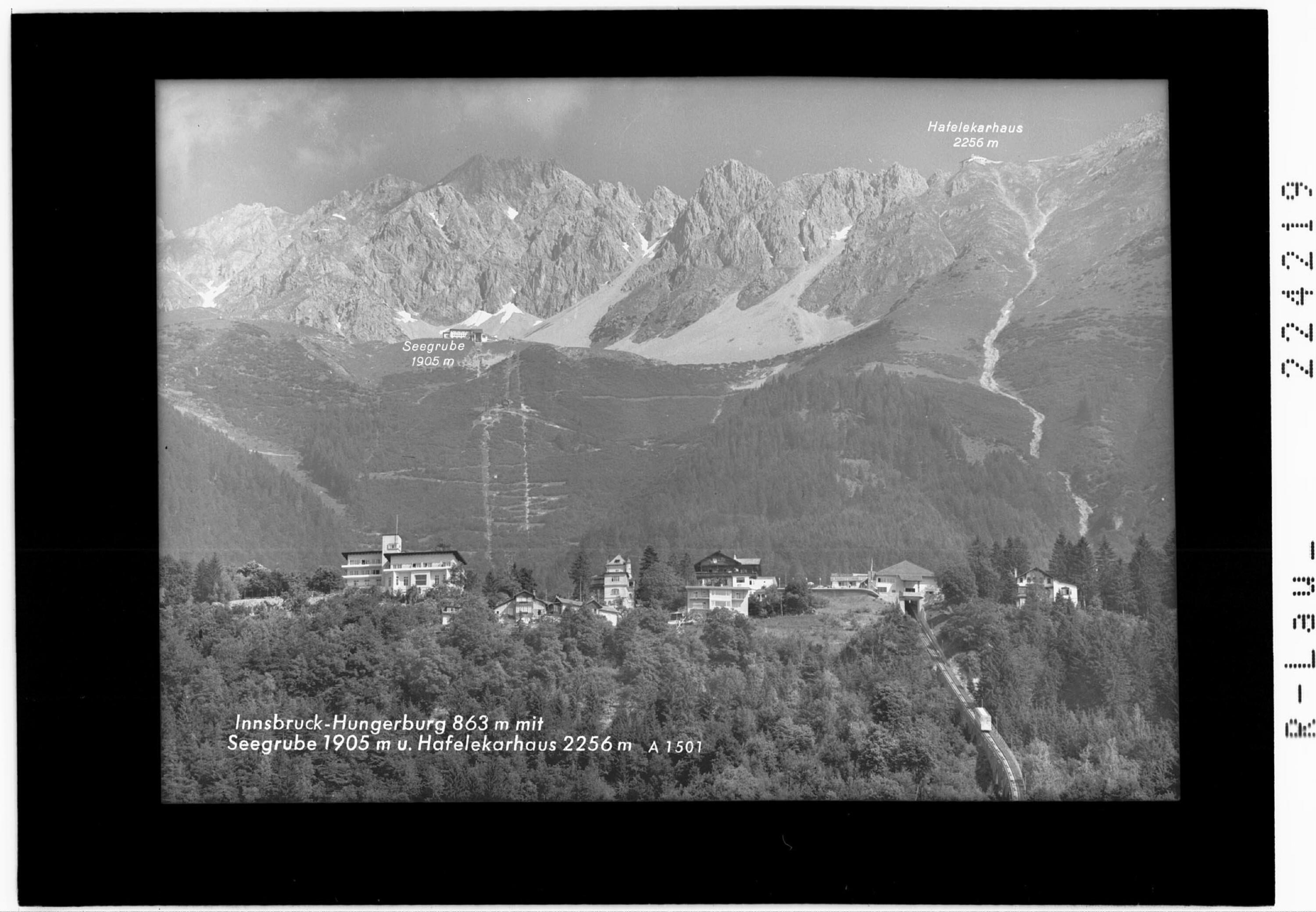 Innsbruck - Hungerburg 863 m mit Seegrube 1905 m und Hafelekarhaus 2256 m></div>


    <hr>
    <div class=