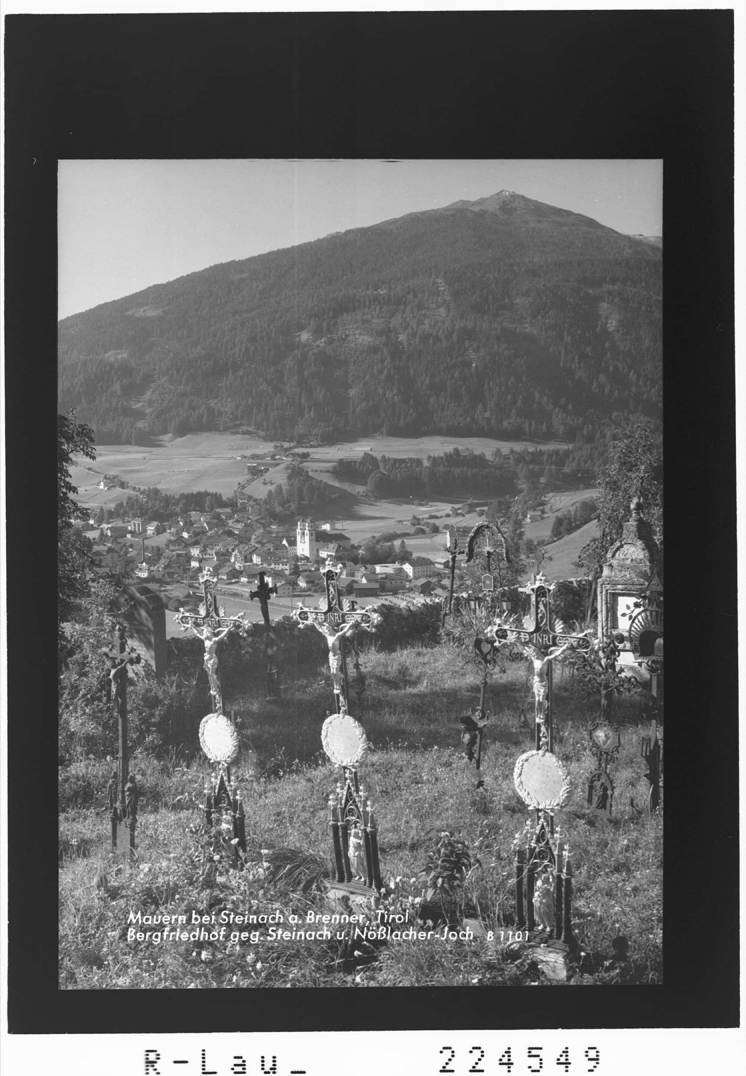 Mauern bei Steinach am Brenner / Tirol / Bergfriedhof gegen Steinach und Nößlacher Joch></div>


    <hr>
    <div class=
