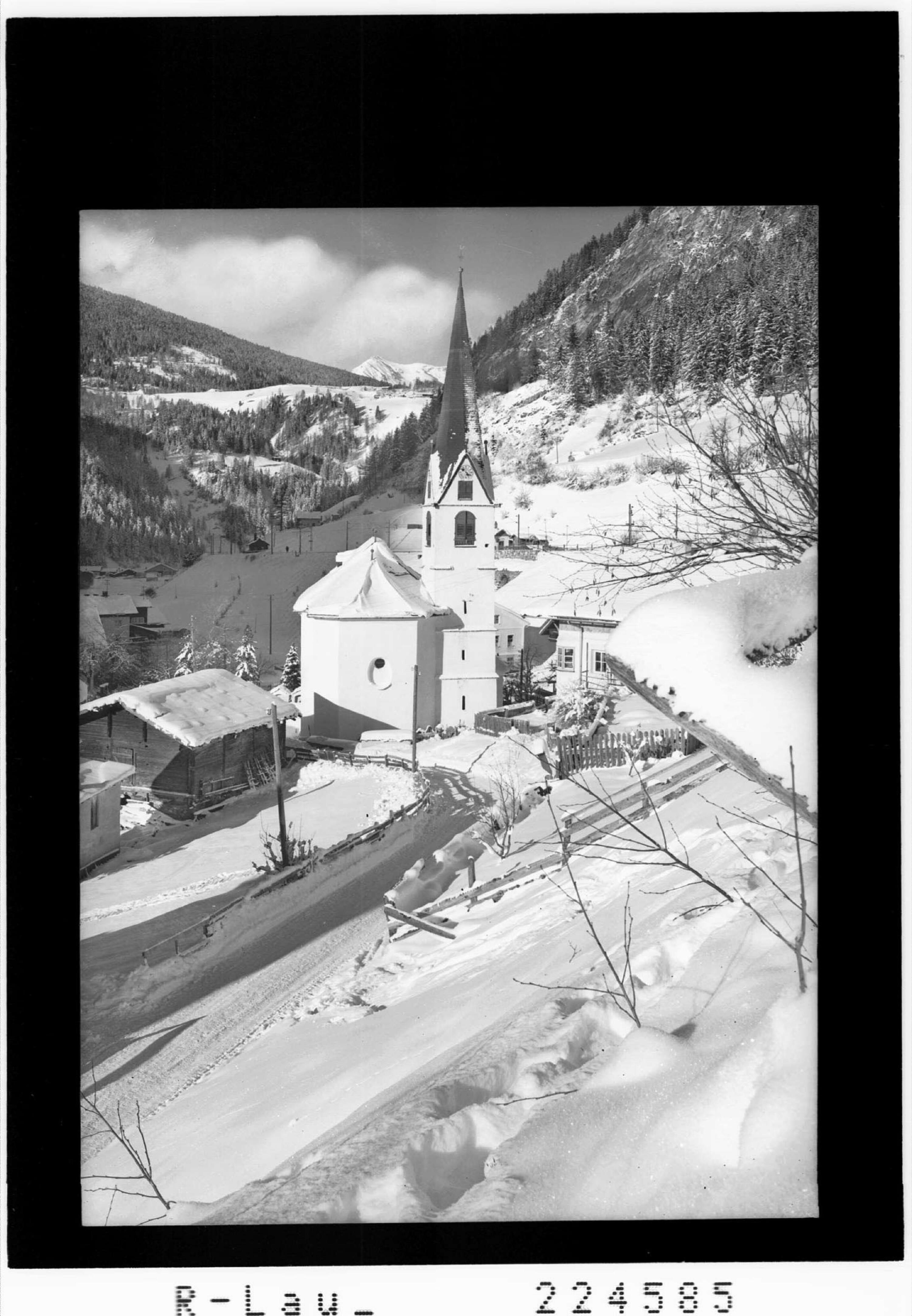 Aus St. Jodok am Brenner></div>


    <hr>
    <div class=