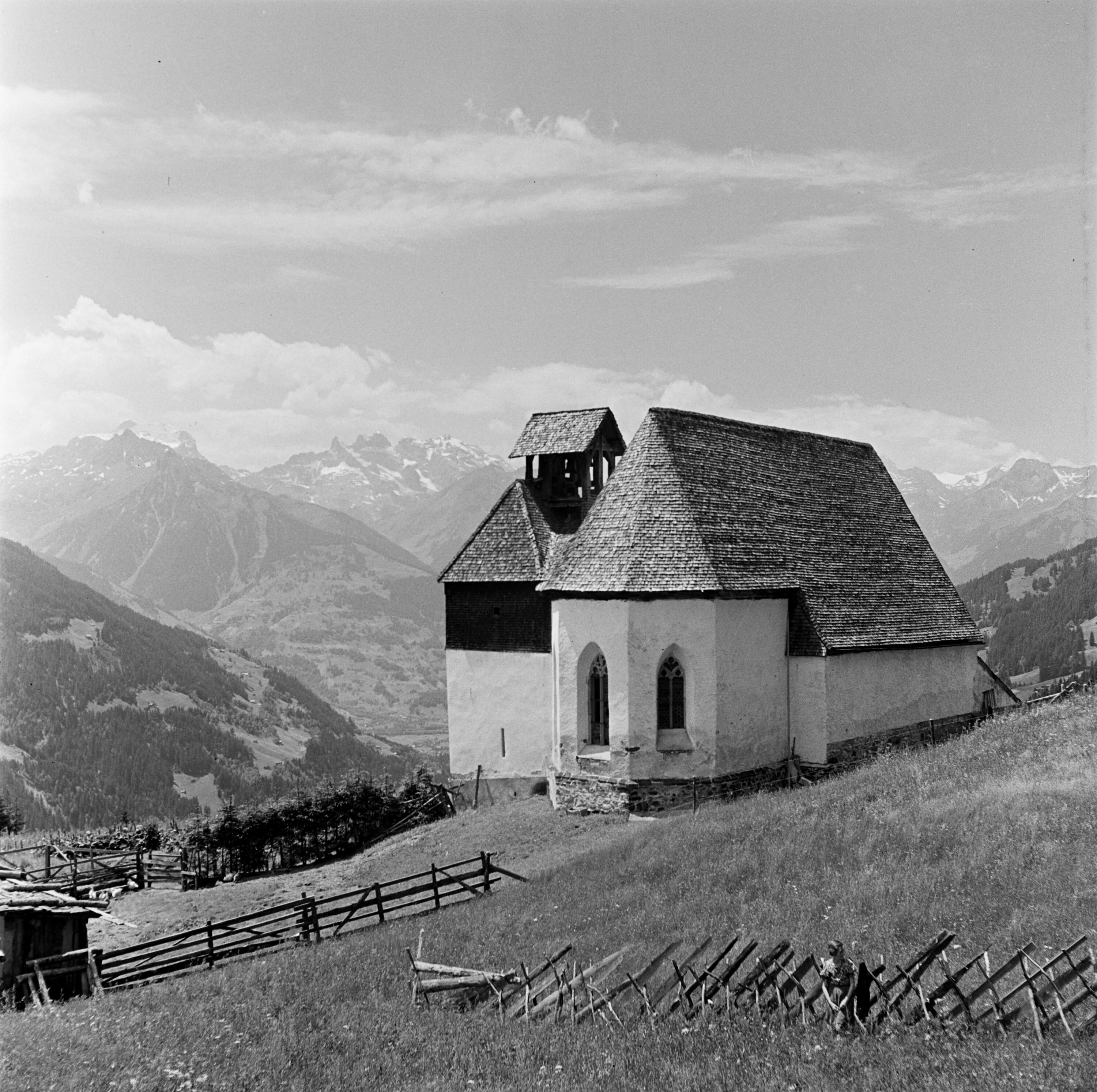 Silbertal - Kristberg, St. Agatha Bergknappenkapelle></div>


    <hr>
    <div class=