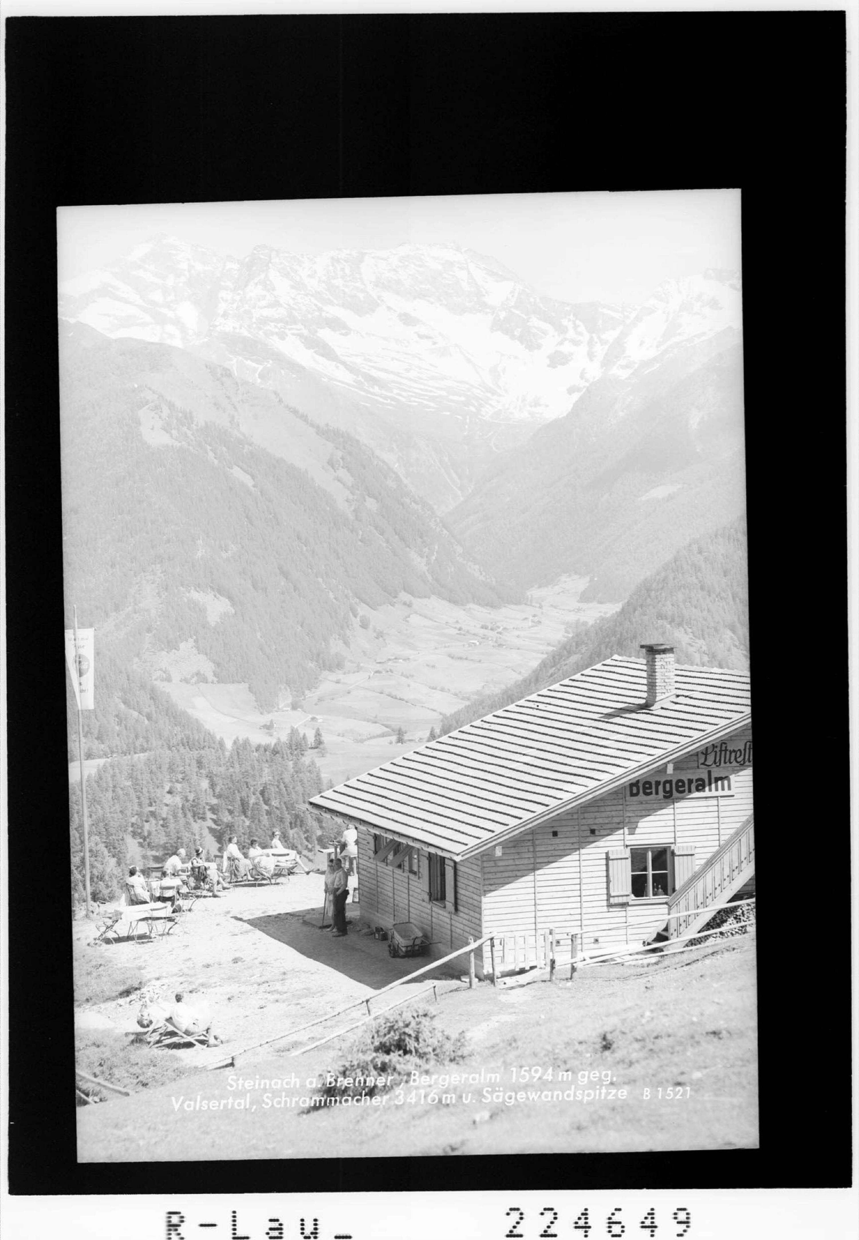 Steinach am Brenner / Bergeralm 1594 m gegen Valsertal - Schrammacher 3416 m und Sägewandspitze></div>


    <hr>
    <div class=