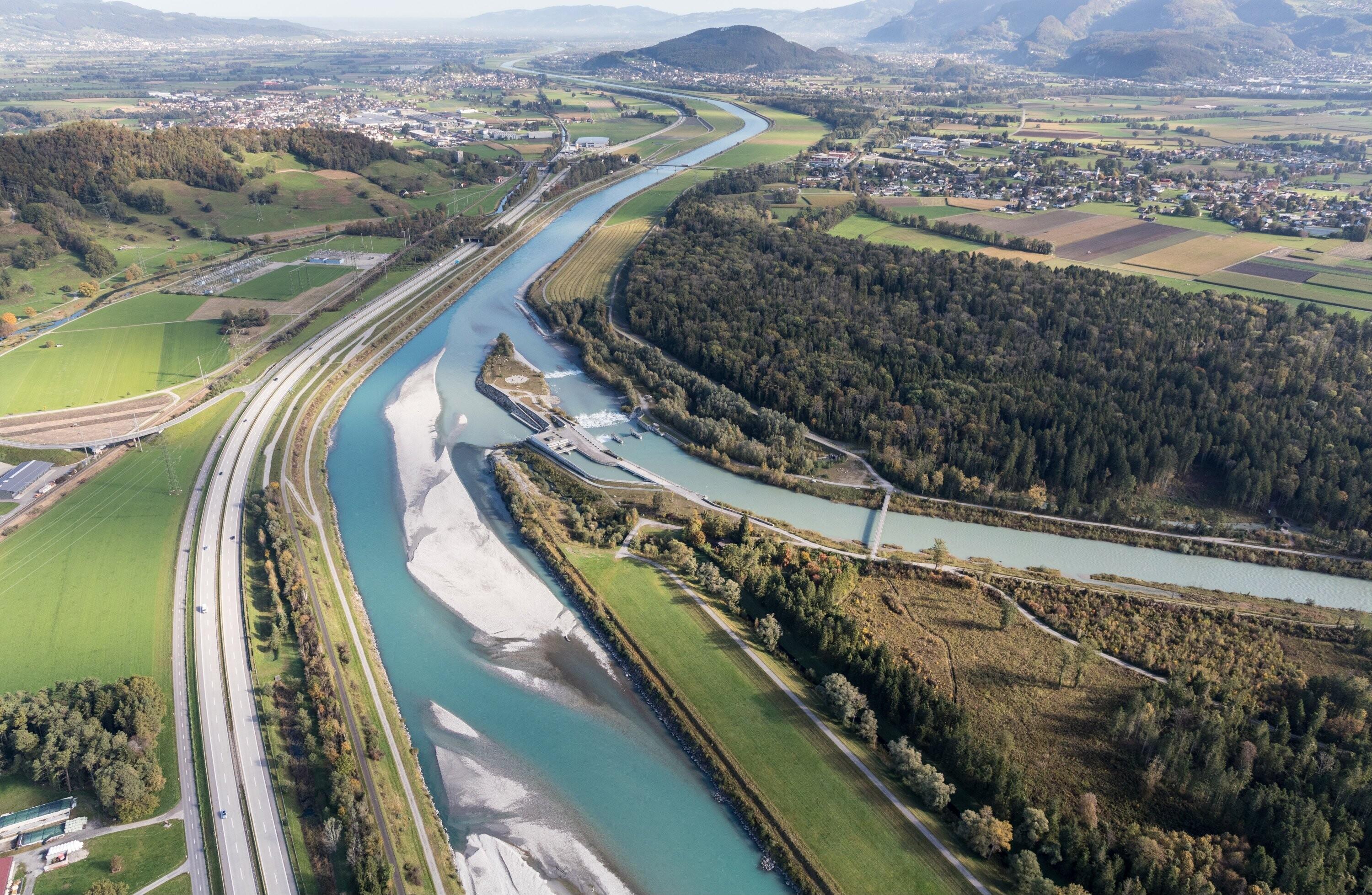 [Feldkirch, Kraftwerk Illspitz, Meiningen]></div>


    <hr>
    <div class=