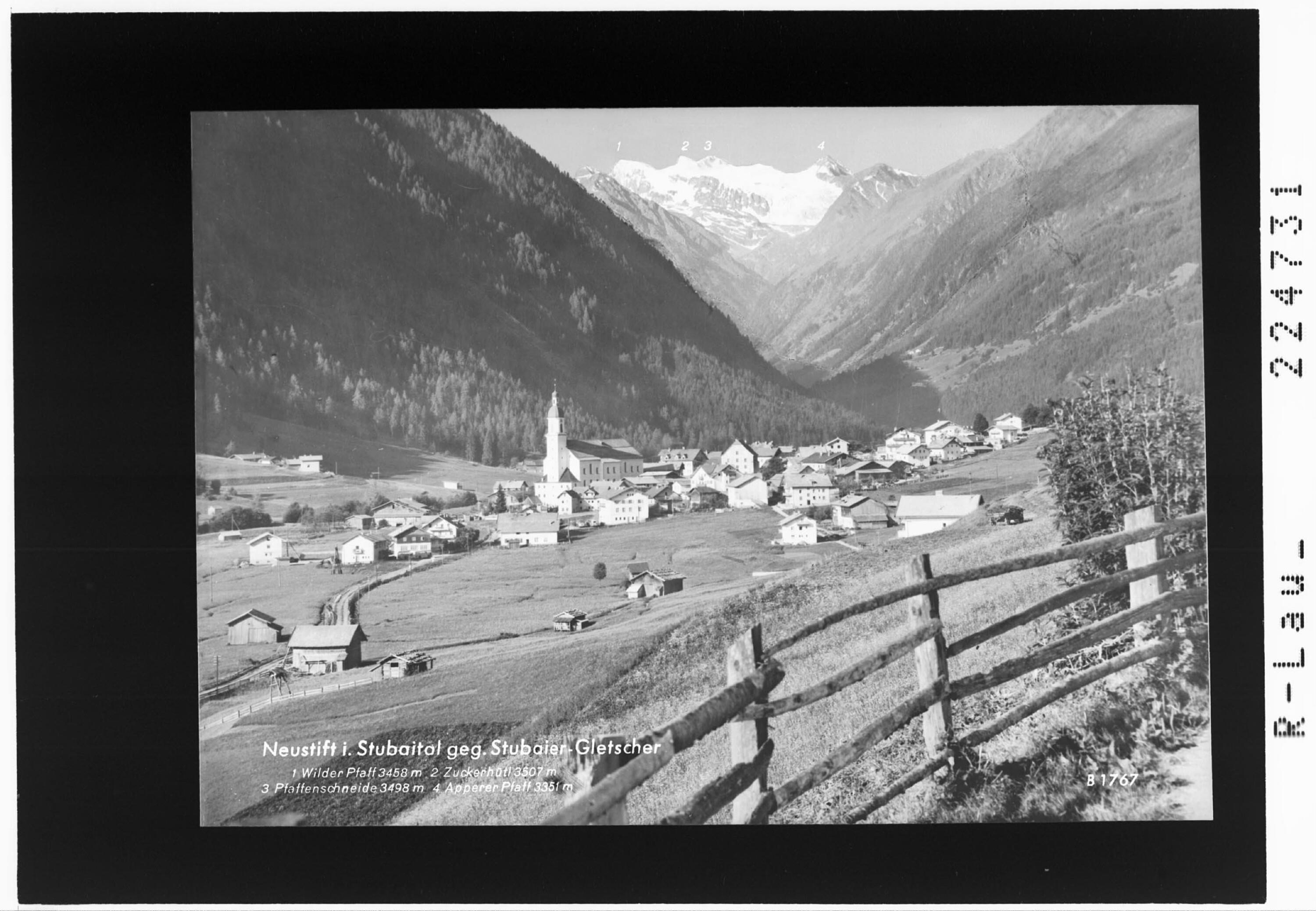 Neustift im Stubaital gegen Stubaier Gletscher></div>


    <hr>
    <div class=