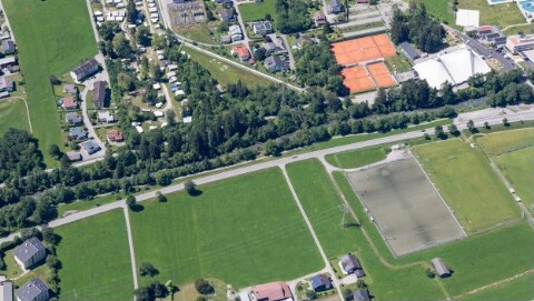Tschagguns - Zelfen, Aktivcamping Montafon, Tennisplatz, Fußballplatz von Amt der Vorarlberger Landesregierung Abteilung Raumplanung