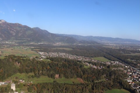 Feldkirch-Tosters, Tostner Burg, Blick Nofels von Amt der Vorarlberger Landesregierung Abteilung Raumplanung