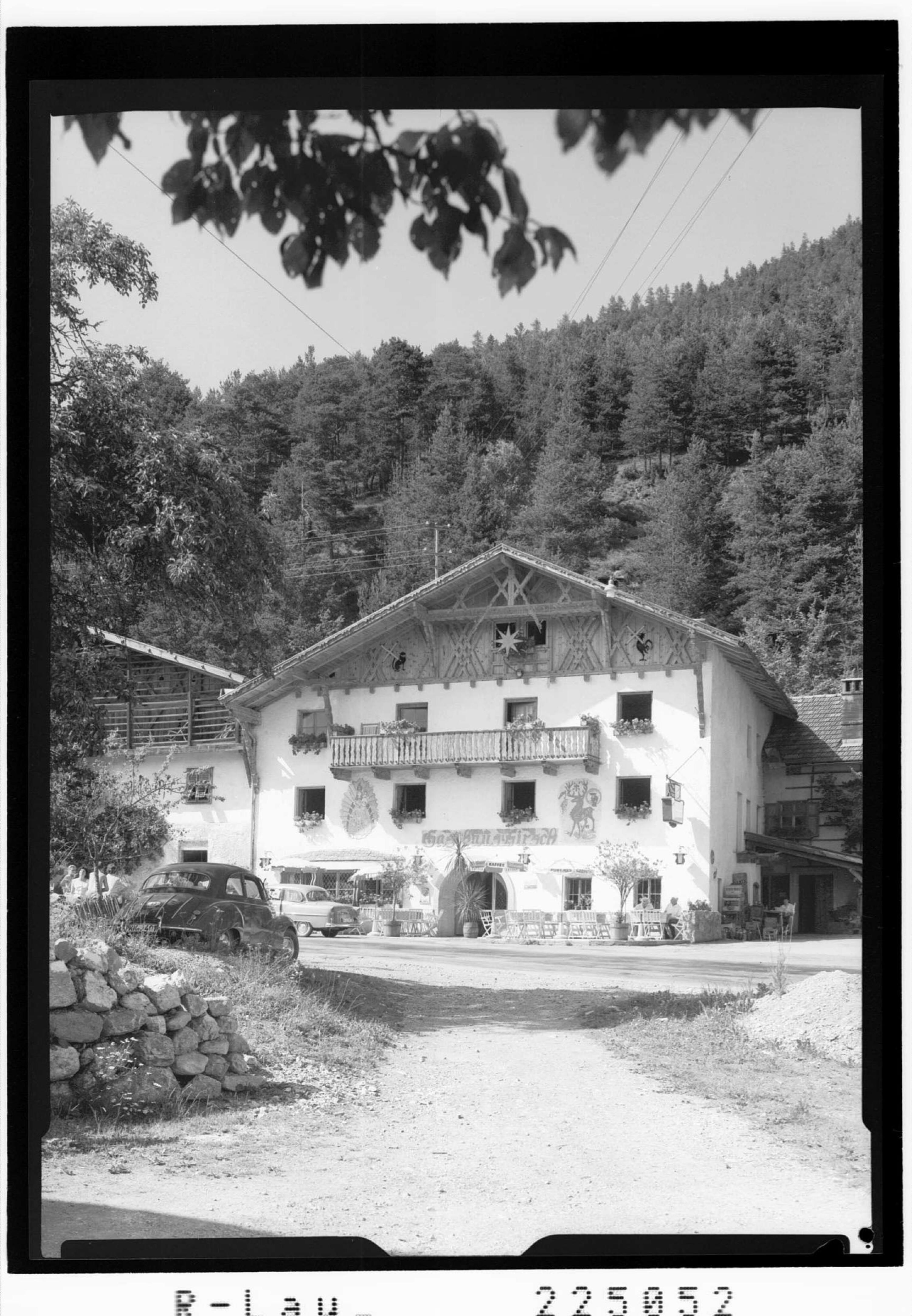 [Gasthaus Hirsch in Leithen bei Reith / Tirol]></div>


    <hr>
    <div class=