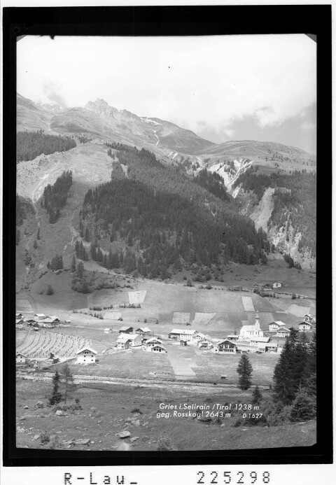 Gries im Sellrain 1238 m / Tirol gegen Rosskogel 2643 m von Wilhelm Stempfle