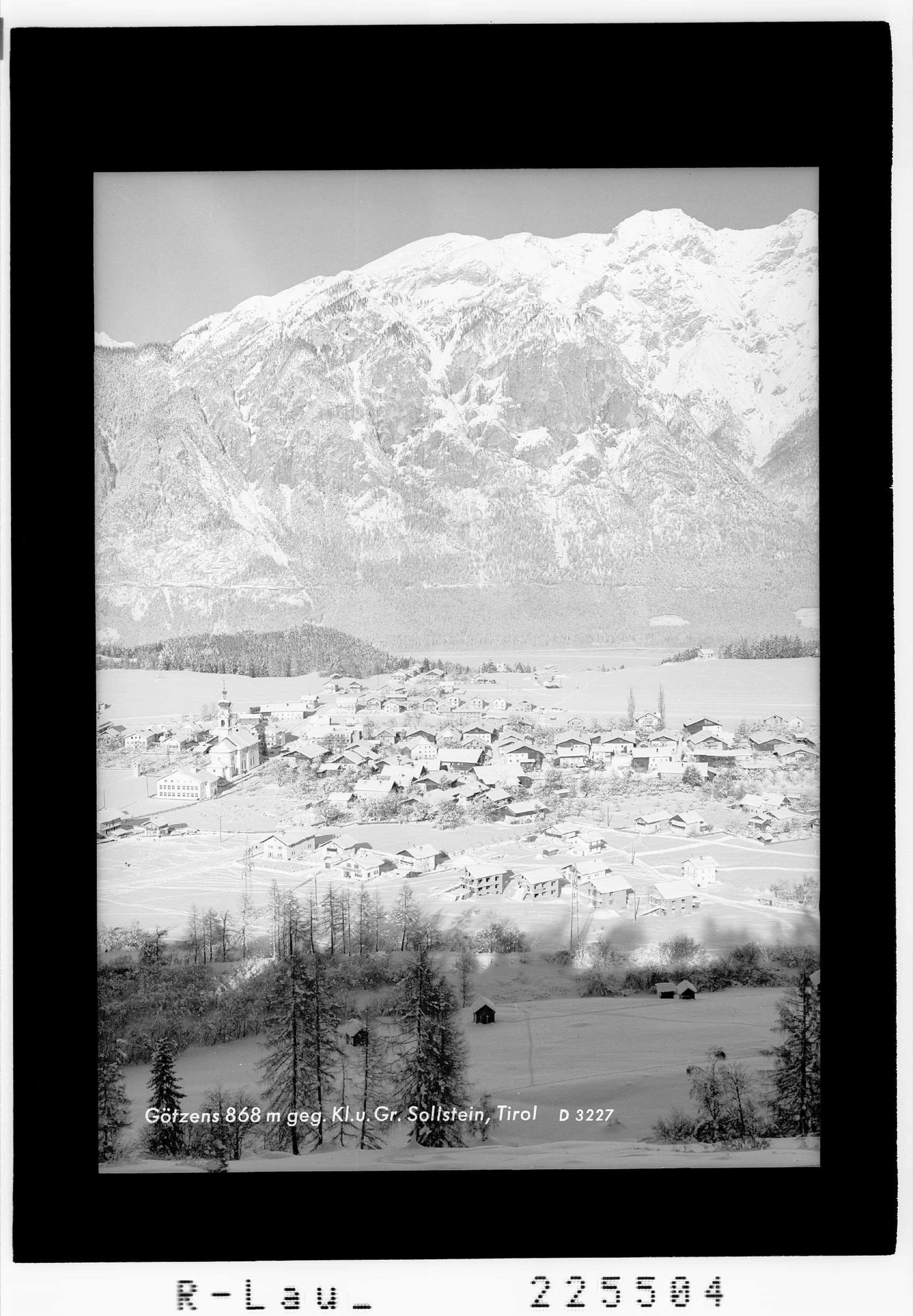 Götzens 868 m gegen Kleinen und Grossen Solstein / Tirol></div>


    <hr>
    <div class=