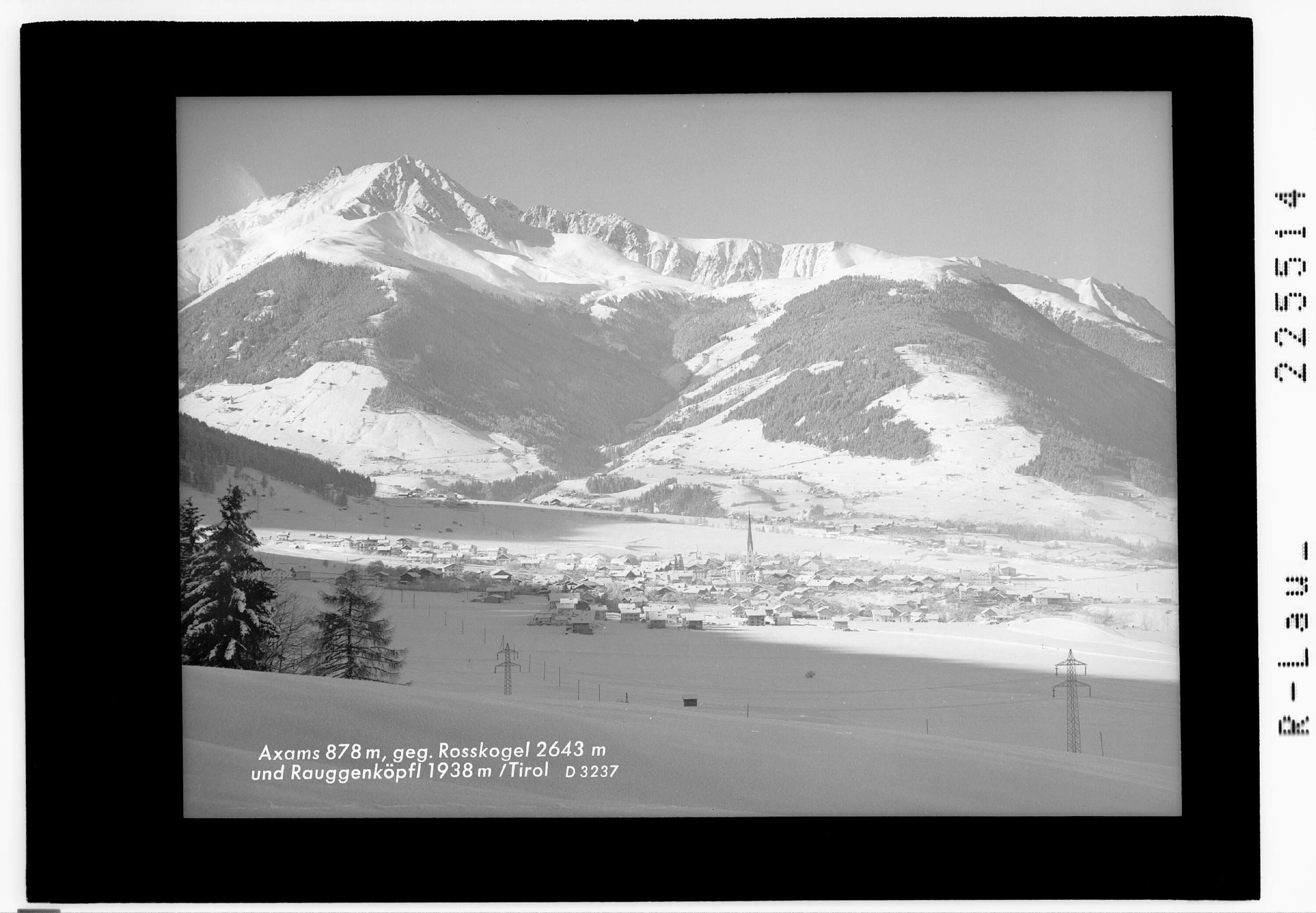 Axams 878 m gegen Rosskogel 2643 m und Rauggenköpfl 1938 m / Tirol></div>


    <hr>
    <div class=