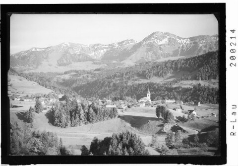 Hittisau im Bregenzerwald gegen Winterstaude von Risch-Lau