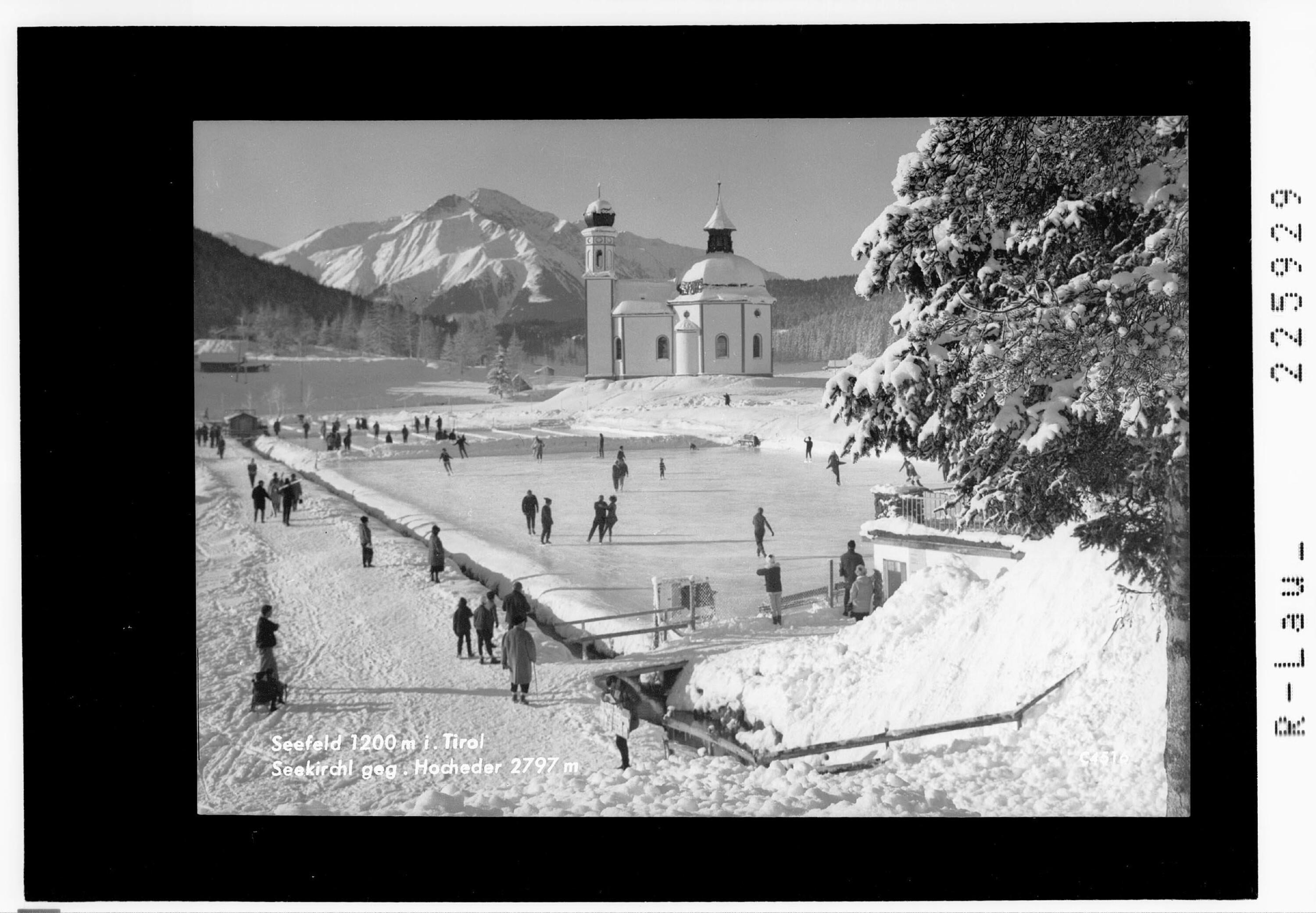 Seefeld 1200 m in Tirol / Seekirchl gegen Hocheder></div>


    <hr>
    <div class=