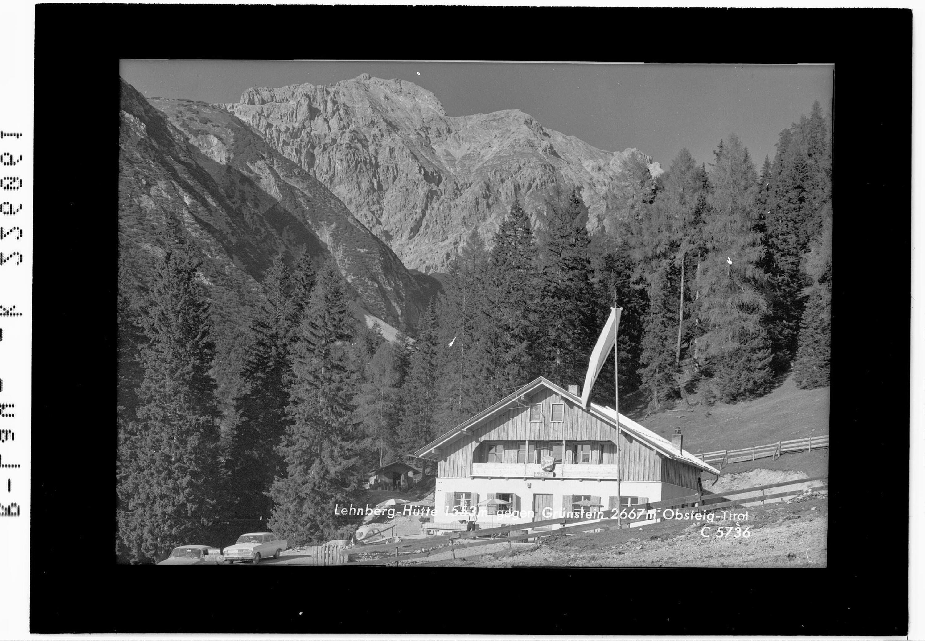 Lehnberg Hütte 1553 m gegen Grünstein 2667 m / Obsteig - Tirol></div>


    <hr>
    <div class=