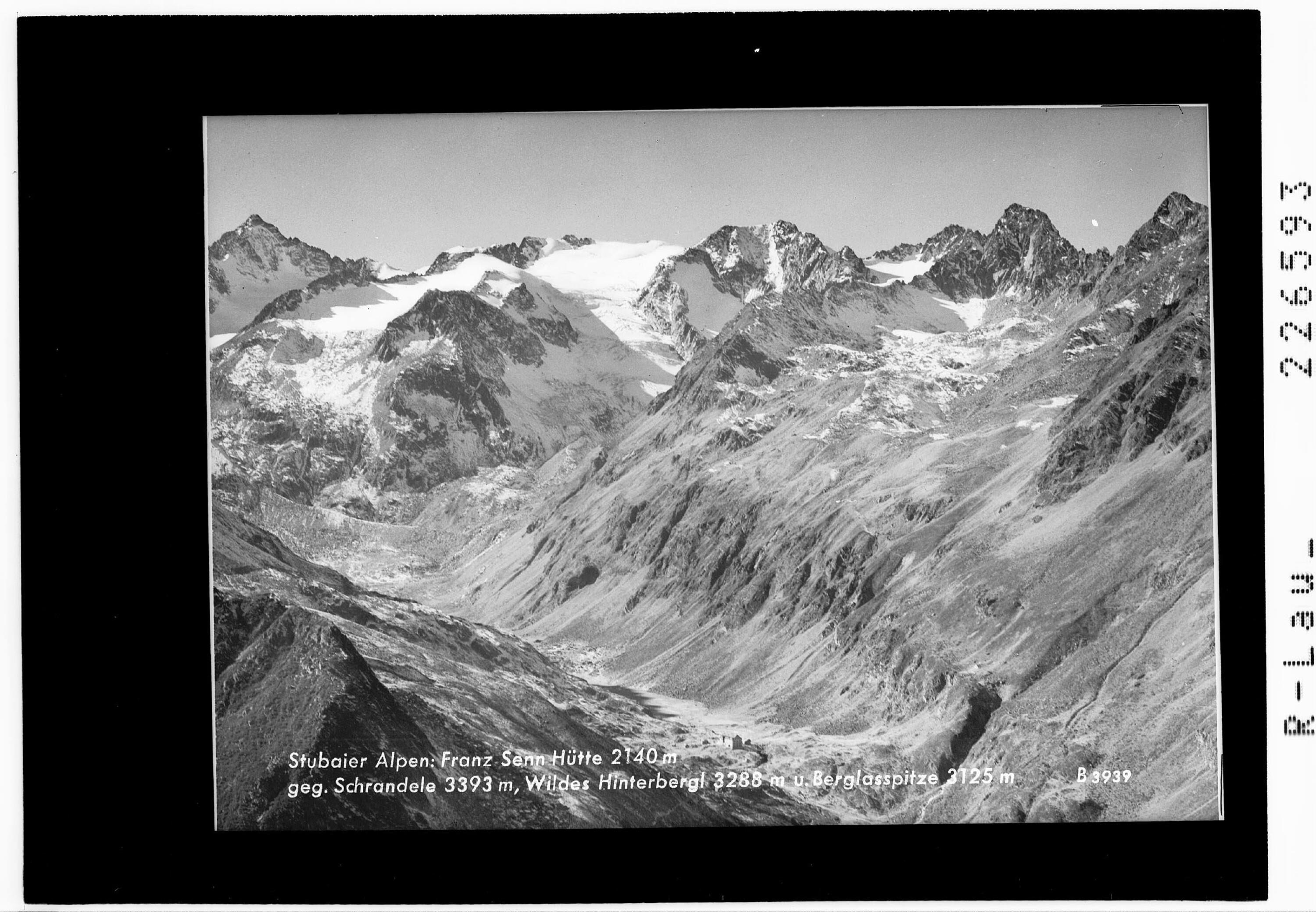 Stubaier Alpen / Franz Senn Hütte 2140 m gegen Schrandele 3393 m - Wildes Hinterbergl 3288 m und Berglasspitze 3125 m></div>


    <hr>
    <div class=