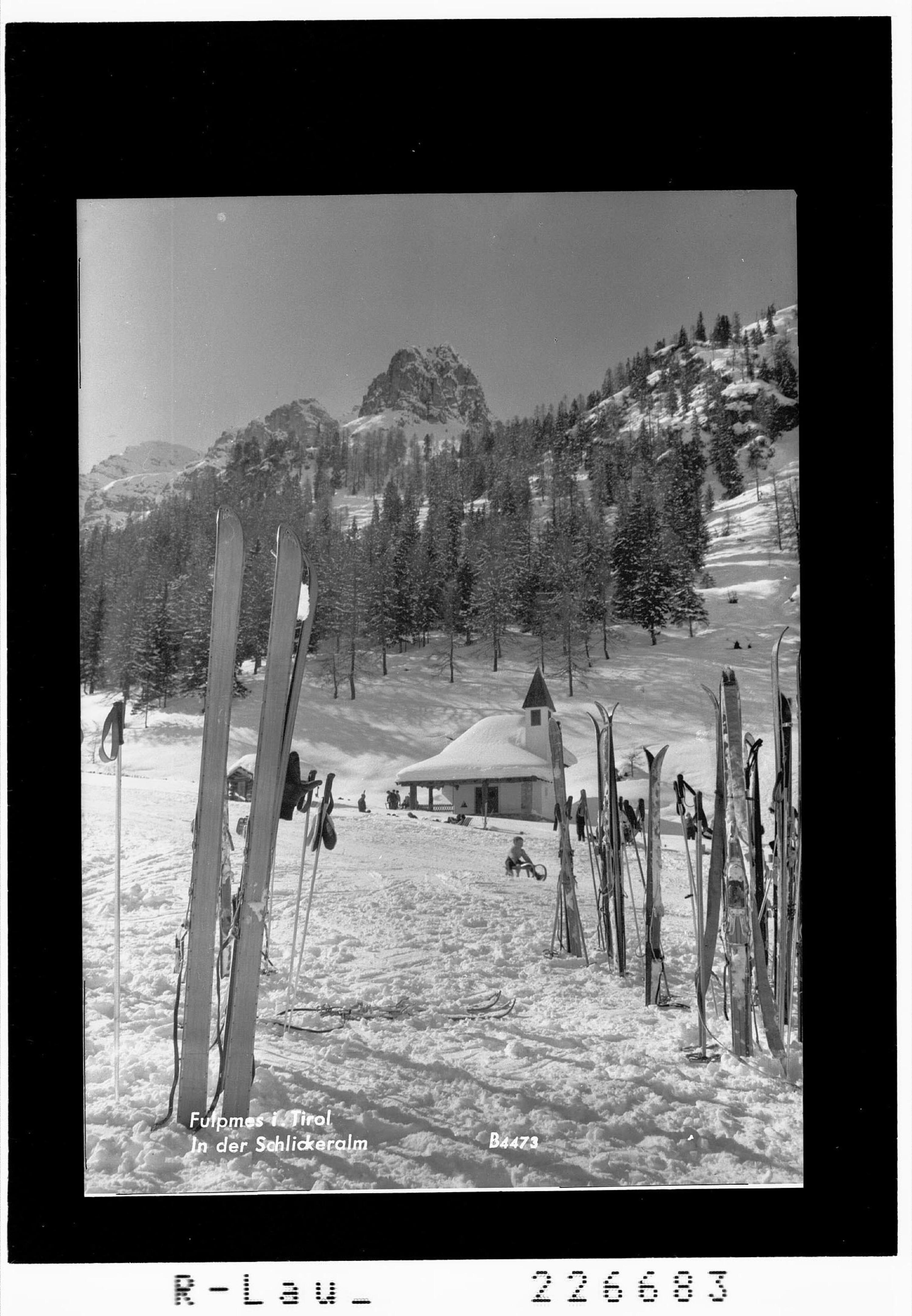 Fulpmes in Tirol / In der Schlickeralm></div>


    <hr>
    <div class=