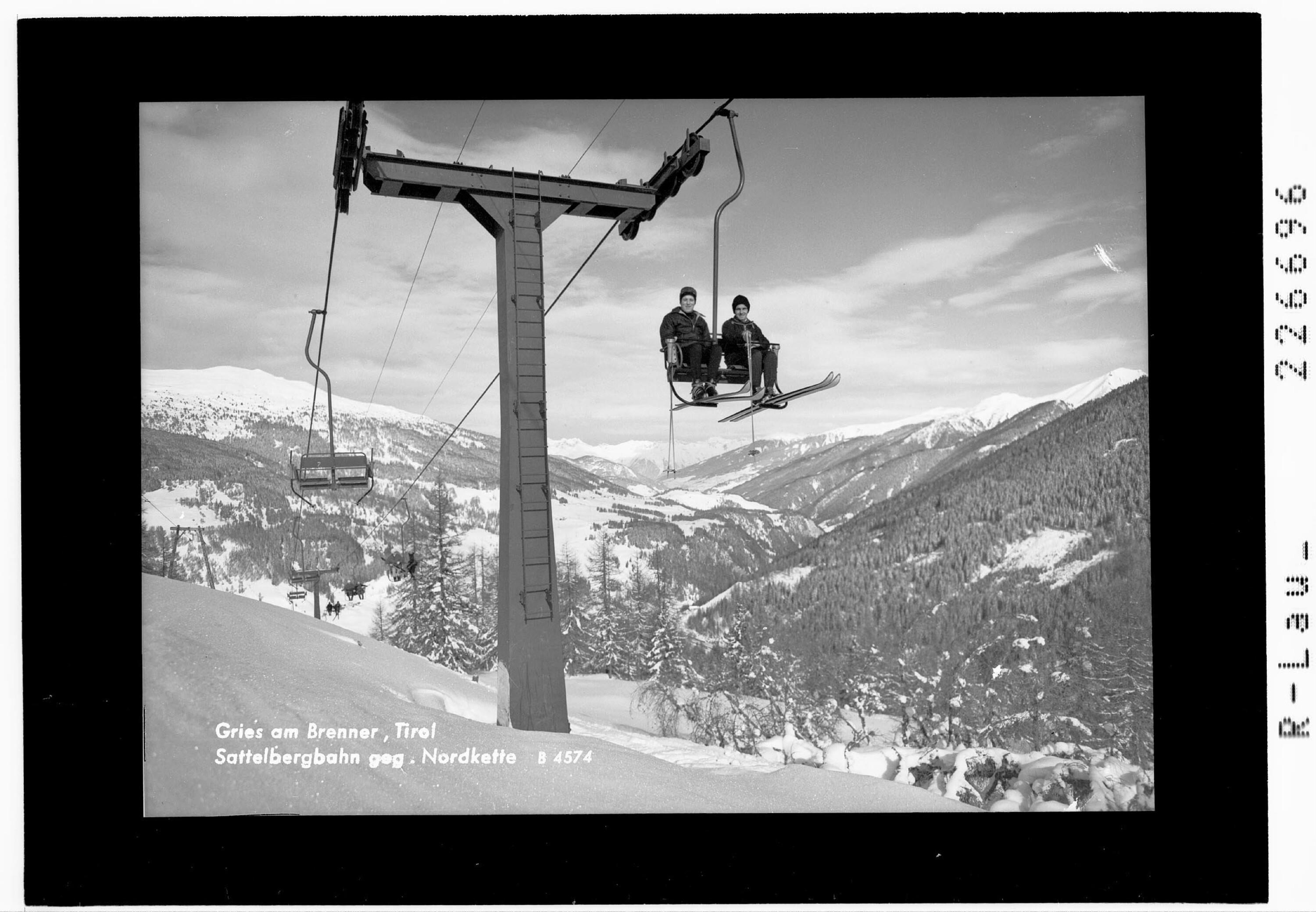 Gries am Brenner / Tirol / Sattelbergbahn gegen Nordkette></div>


    <hr>
    <div class=