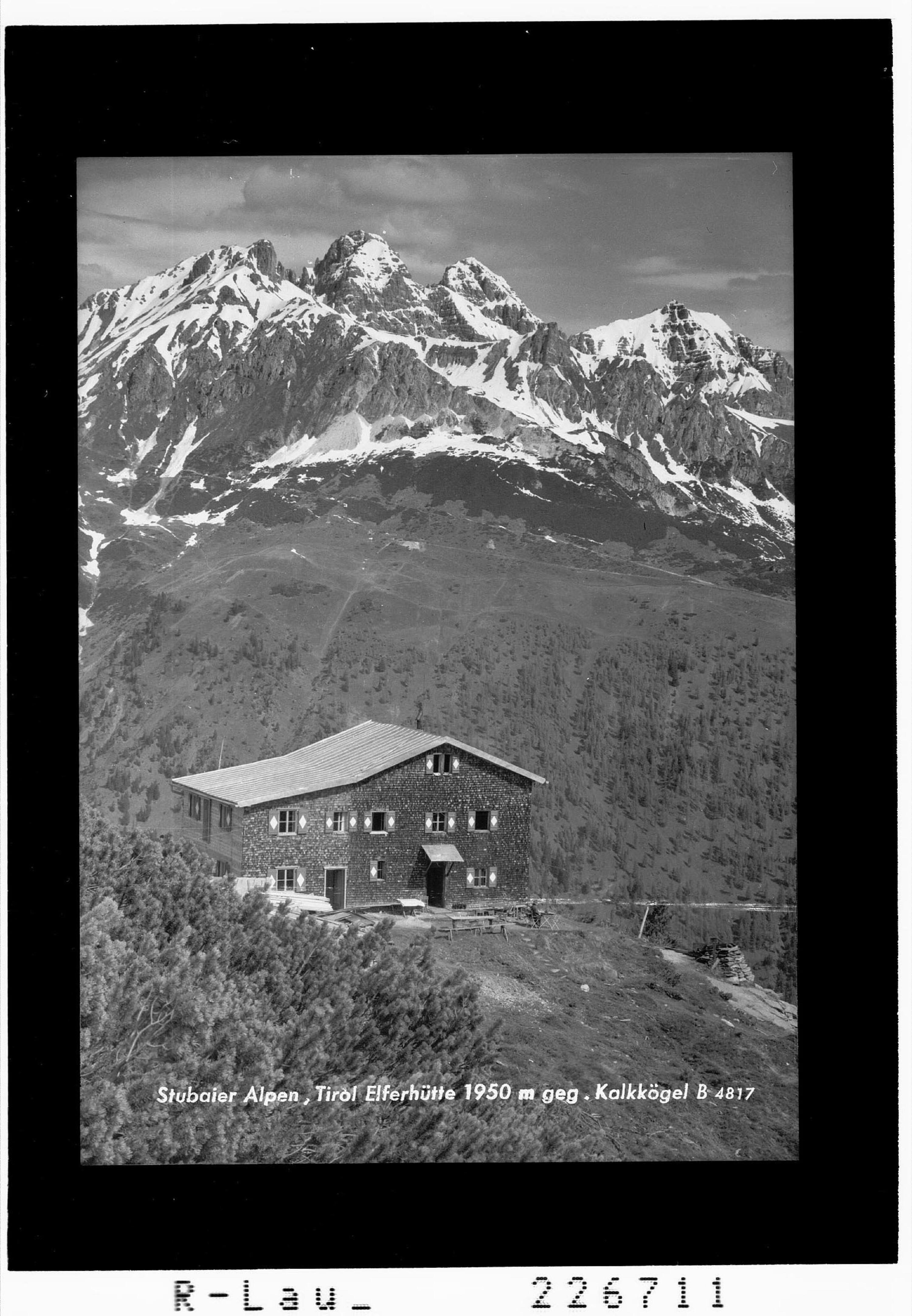 Stubaier Alpen / Tirol / Elferhütte 1950 m gegen Kalkkögel></div>


    <hr>
    <div class=