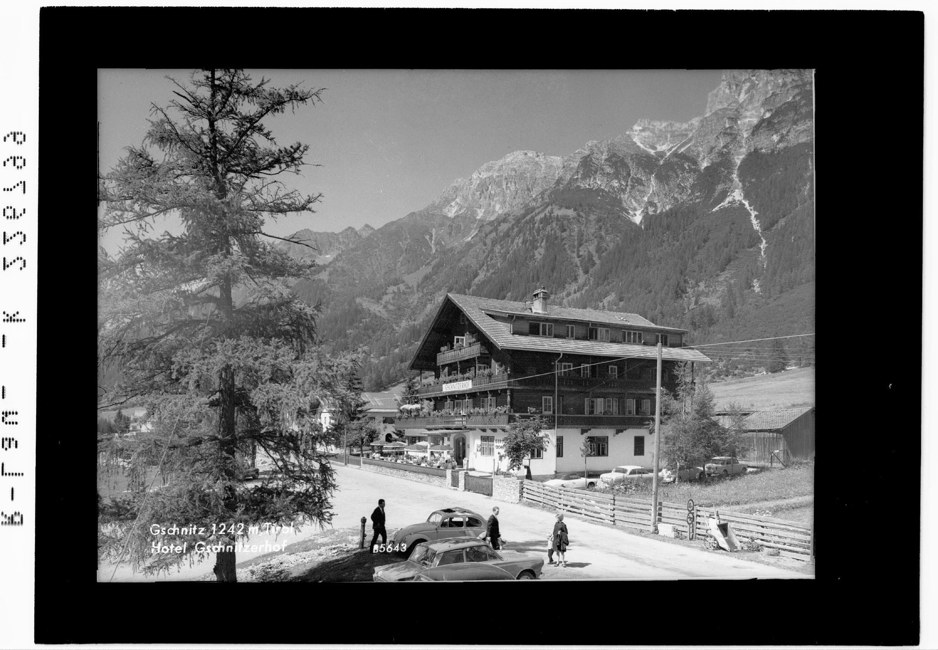 Gschnitz 1242 m / Tirol / Hotel Gschnitzerhof></div>


    <hr>
    <div class=