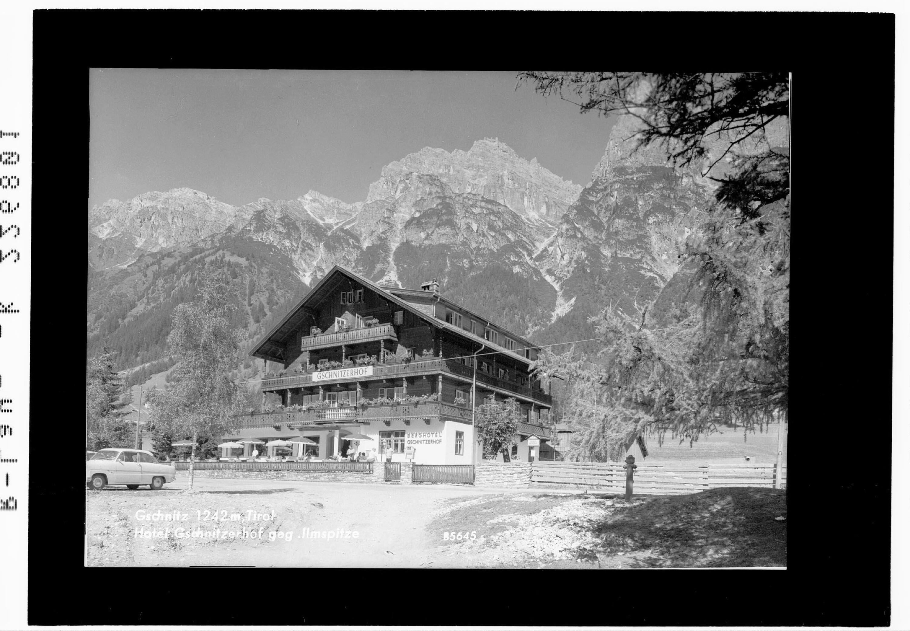 Gschnitz 1242 m / Tirol / Hotel Gschnitzerhof gegen Ilmspitze></div>


    <hr>
    <div class=