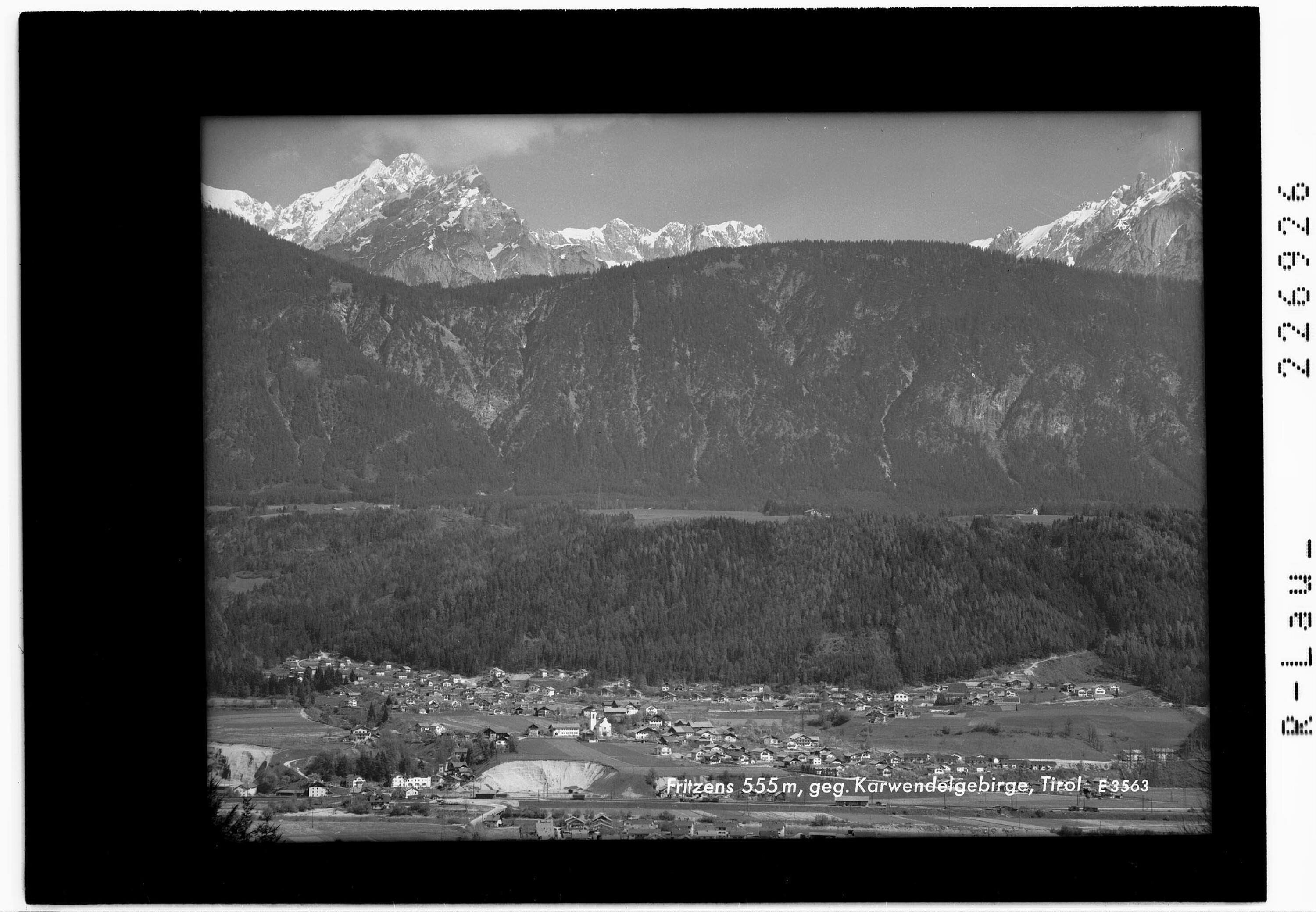 Fritzens 555 m gegen Karwendelgebirge / Tirol></div>


    <hr>
    <div class=