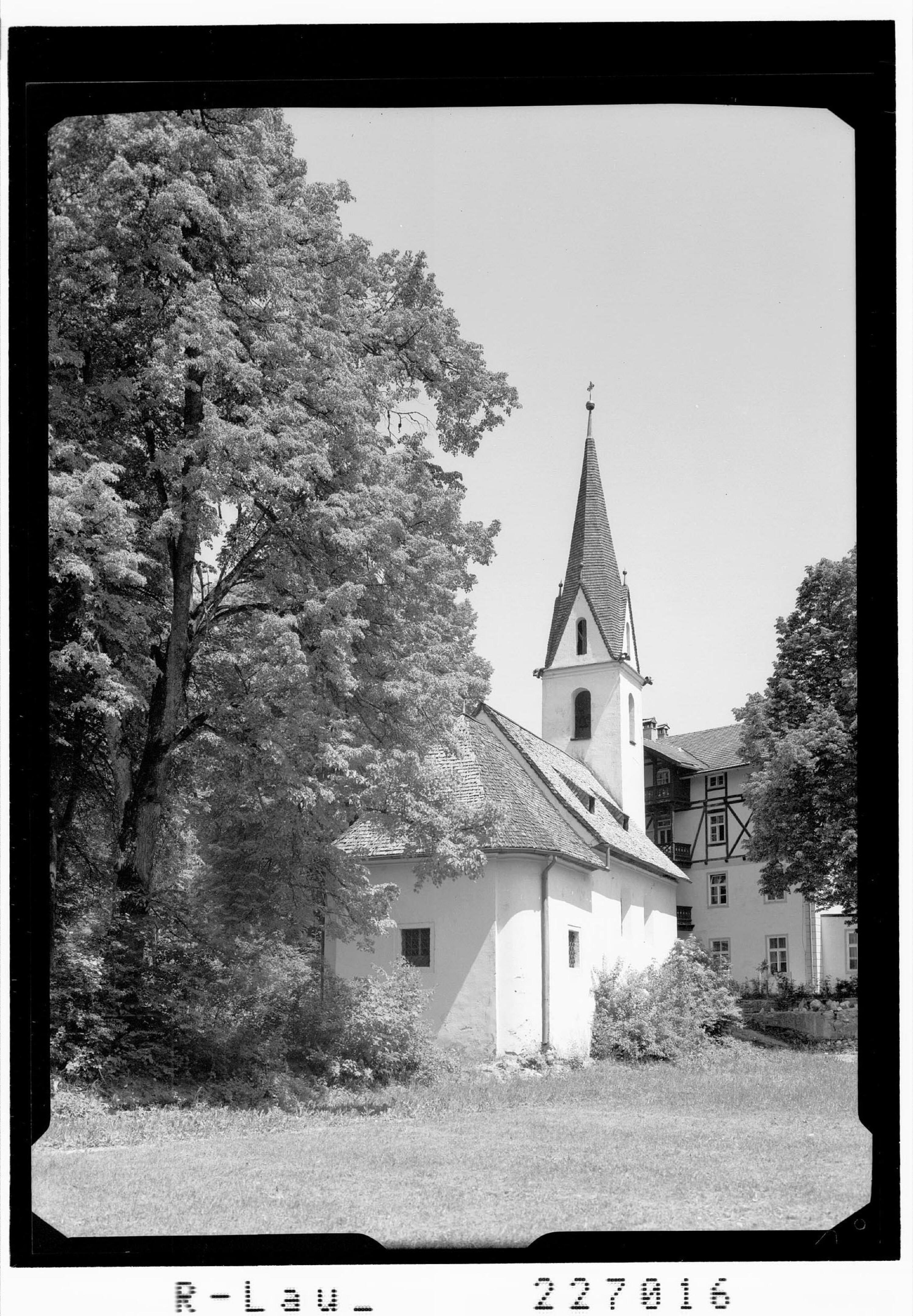 [Kapelle beim Gasthof Wiesenhof in Gnadenwald / Tirol]></div>


    <hr>
    <div class=