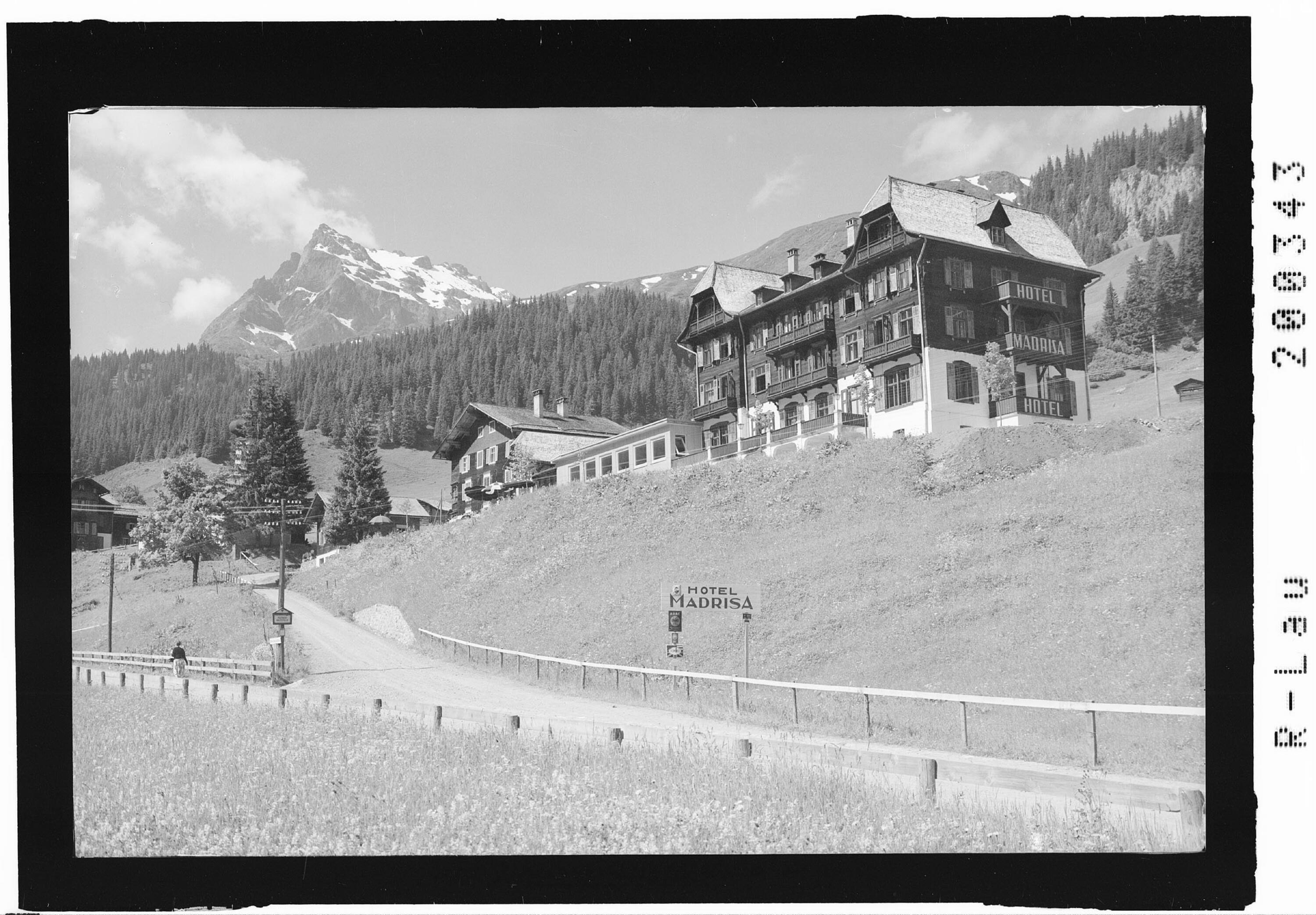 Gargellen 1424 m im Montafon Hotel Madrisa></div>


    <hr>
    <div class=