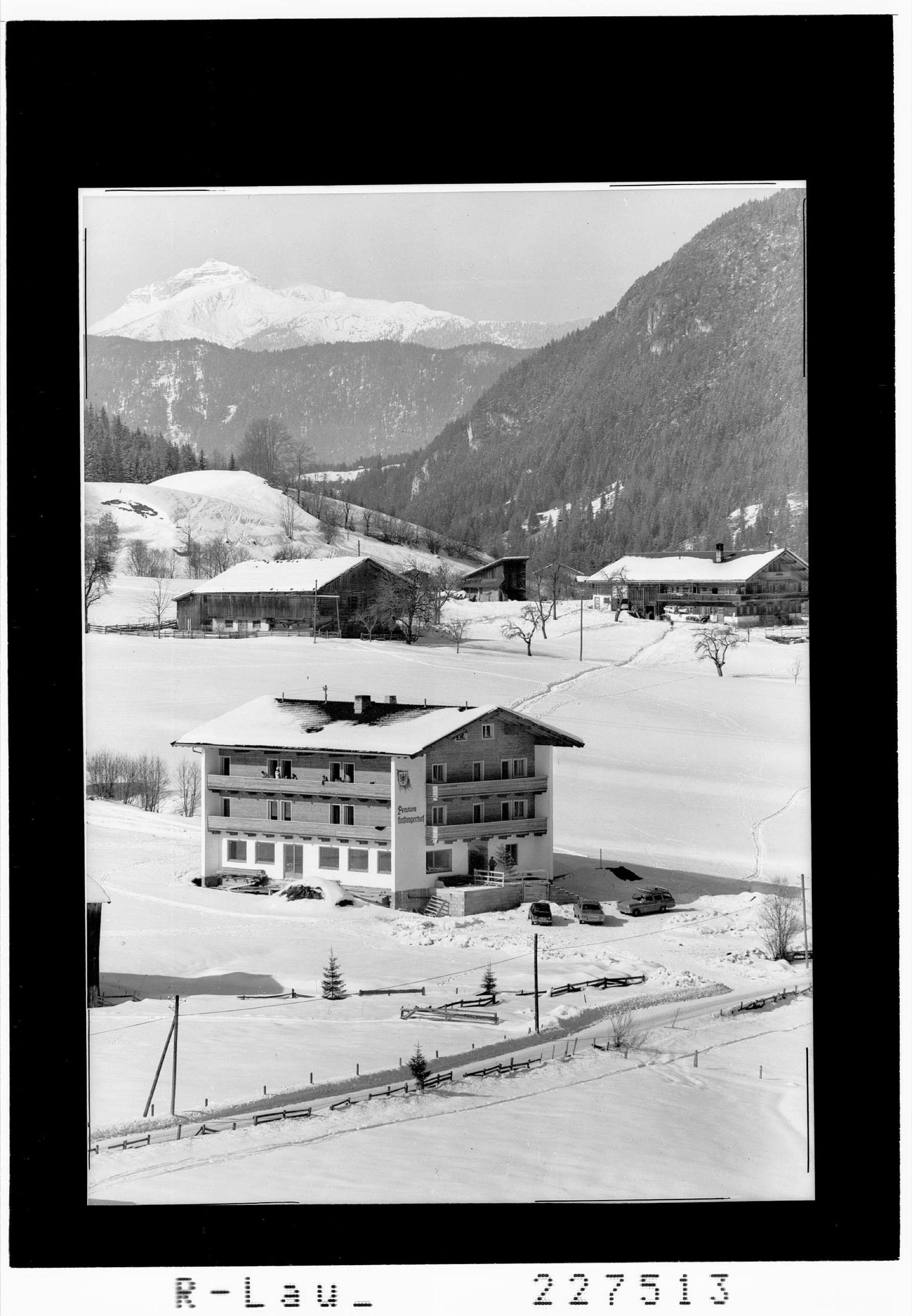 [Mühltal - Wildschönau / Gasthaus Haflingerhof gegen Guffertspitze / Tirol]></div>


    <hr>
    <div class=