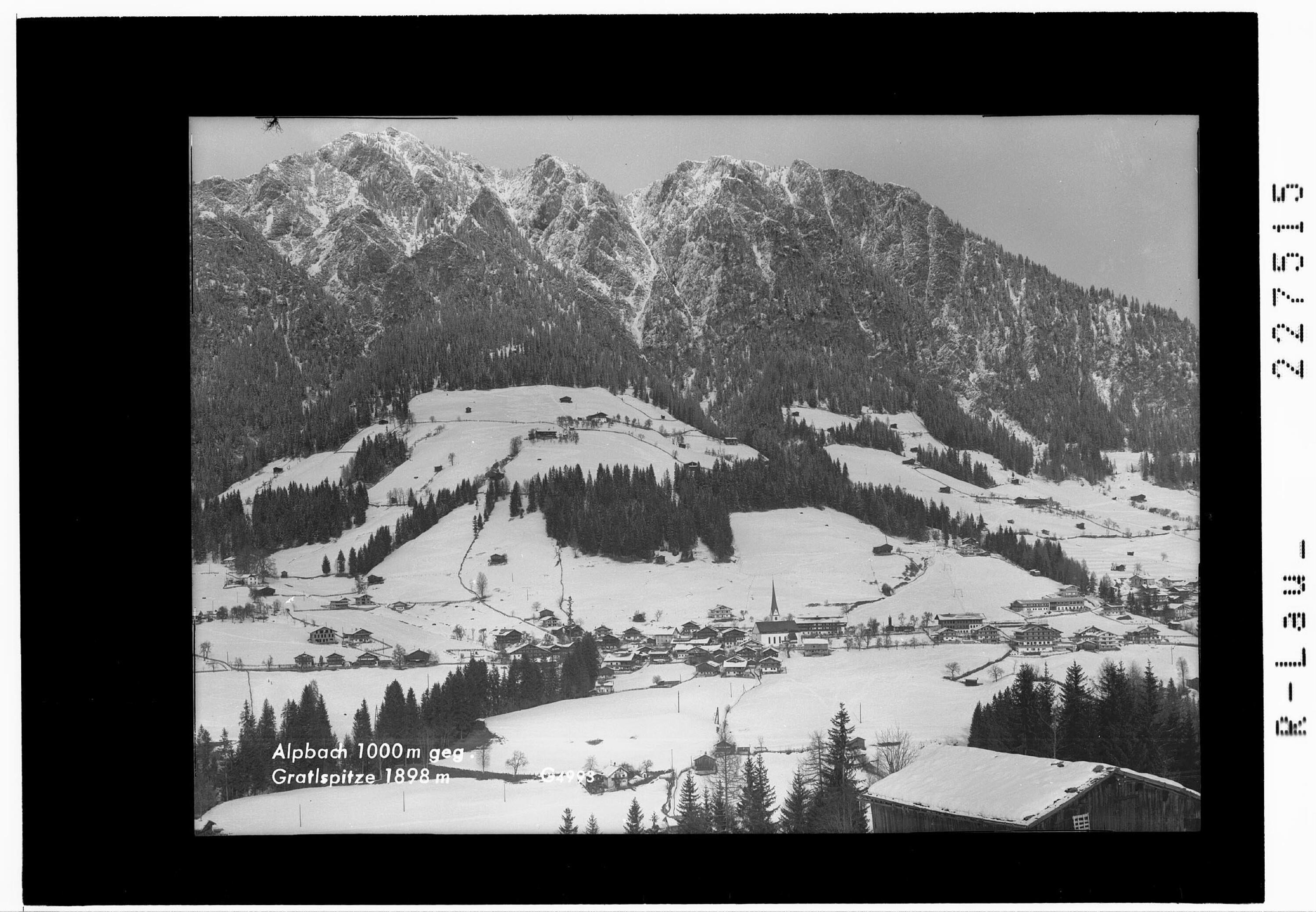 Alpbach 1000 m gegen Gratlspitze></div>


    <hr>
    <div class=