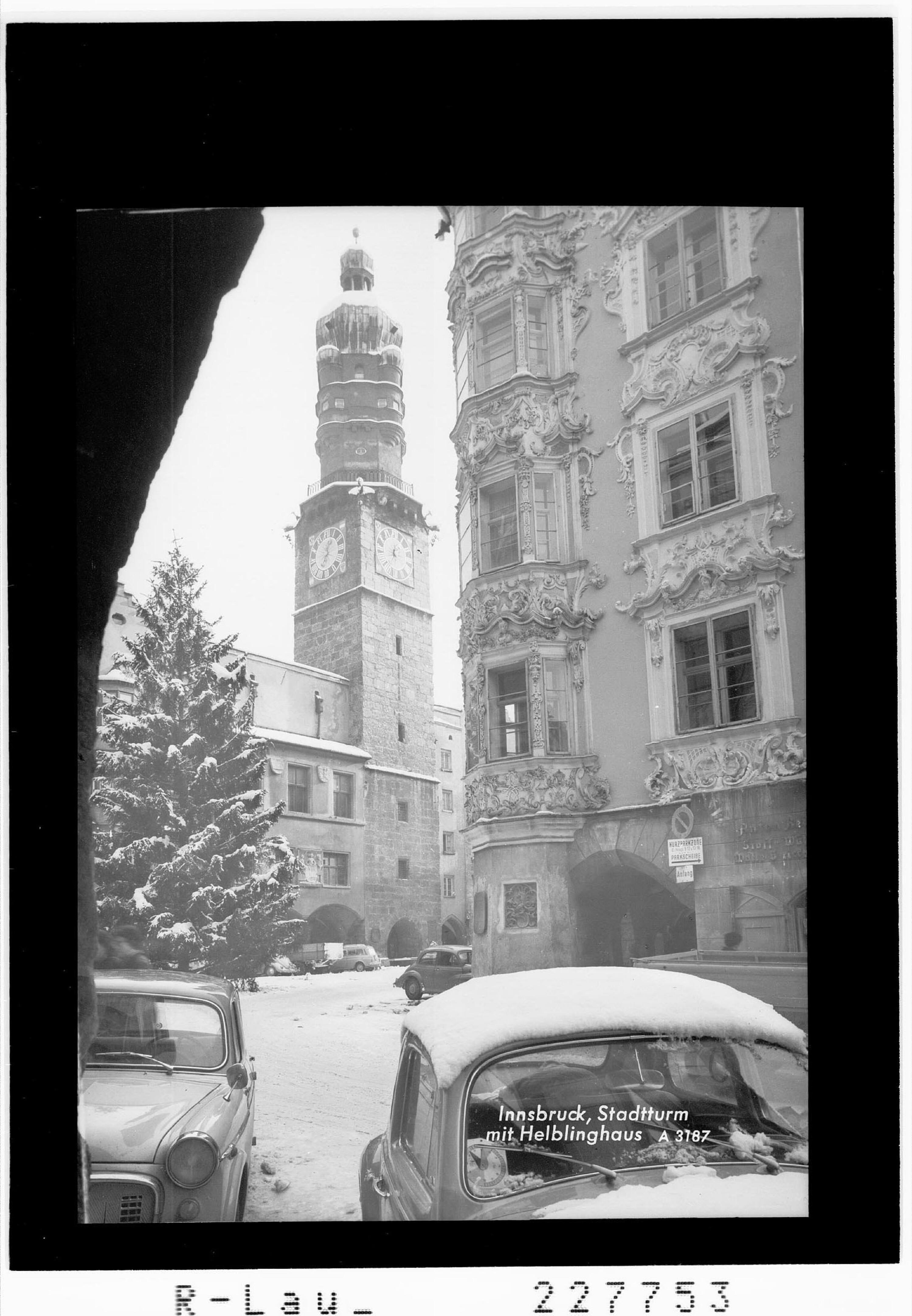 Innsbruck / Stadtturm mit Helbinghaus></div>


    <hr>
    <div class=