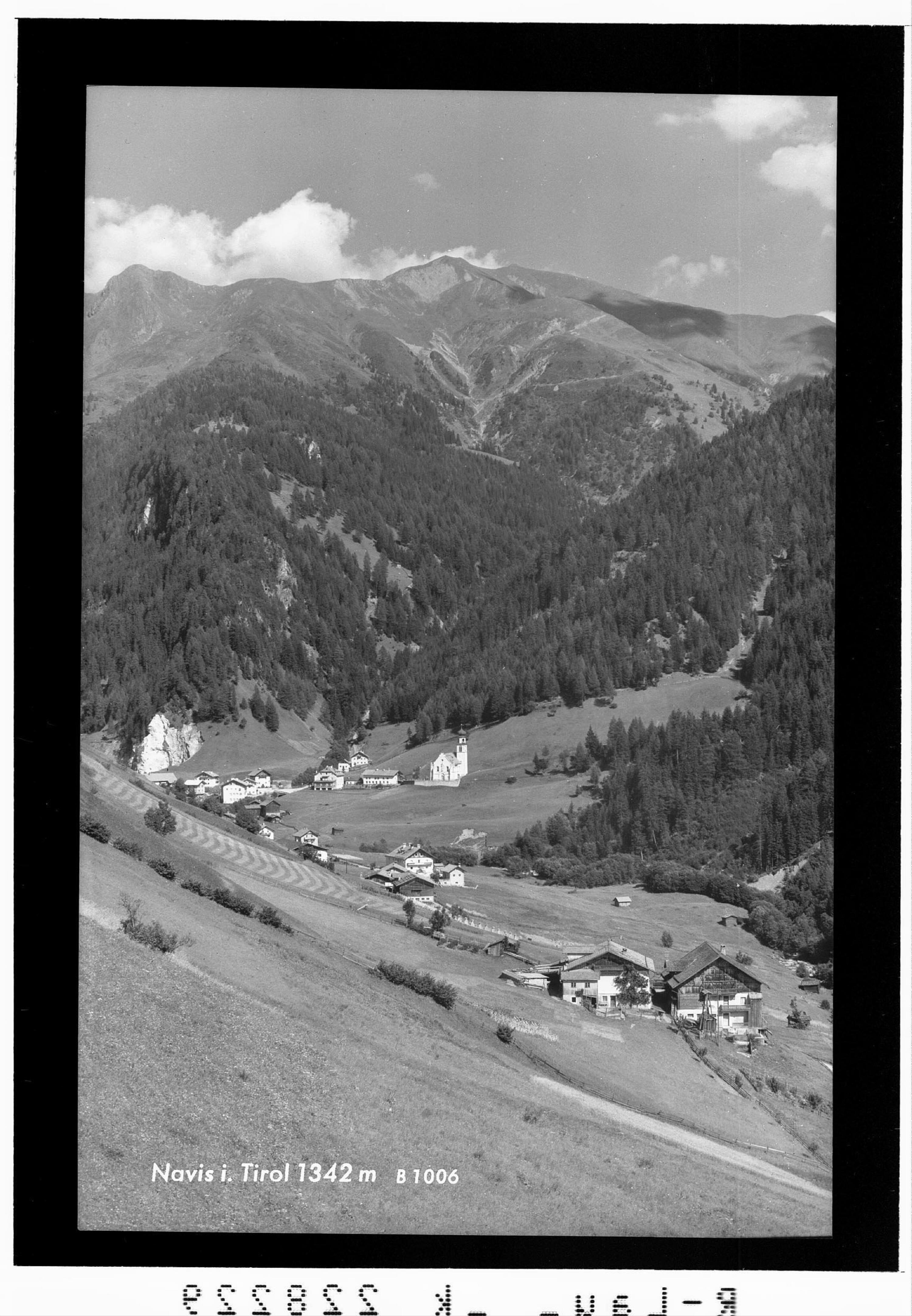 Navis in Tirol 1342 m></div>


    <hr>
    <div class=