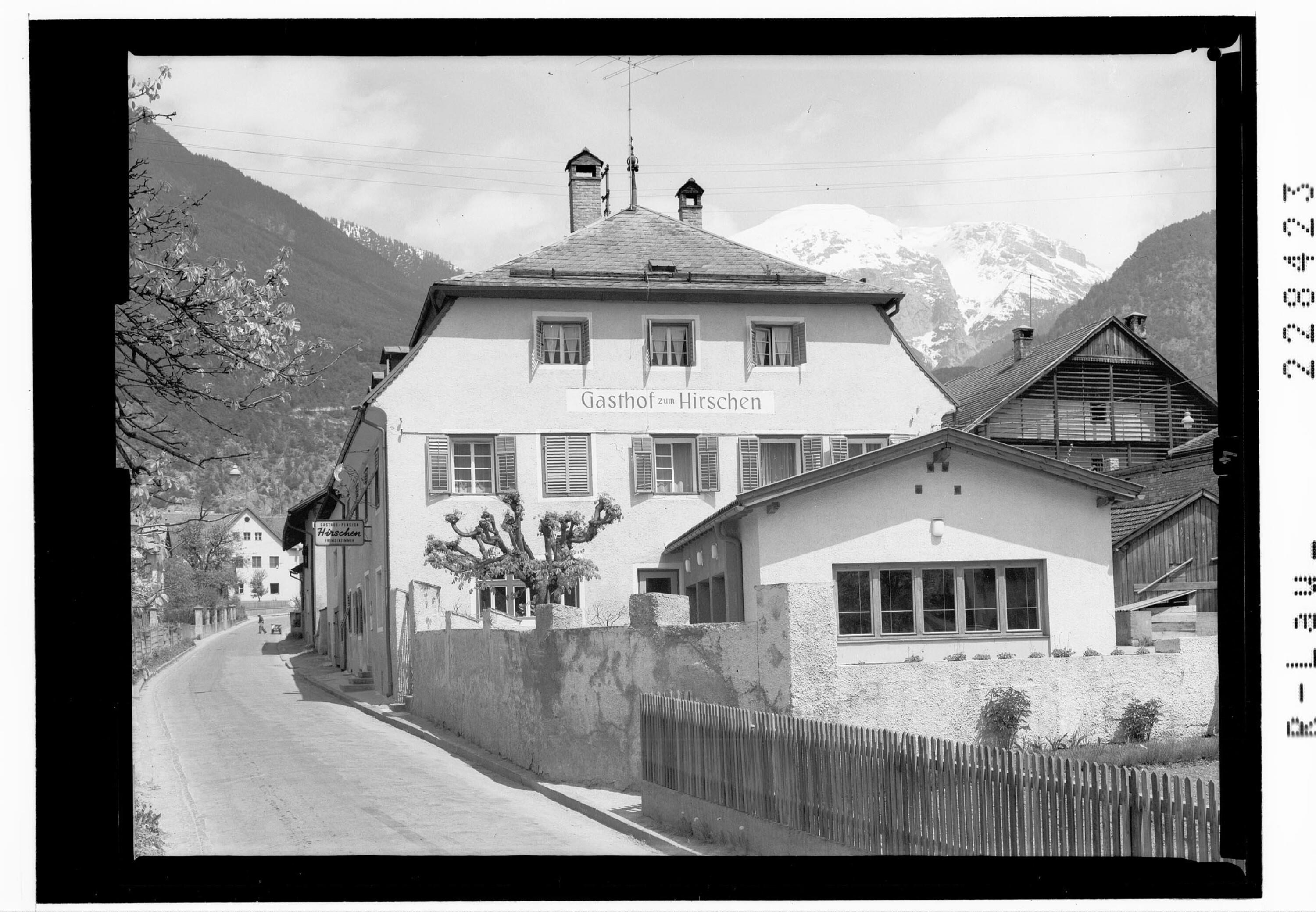 [Gasthof zum Hirschen in Zirl gegen Solstein / Tirol]></div>


    <hr>
    <div class=