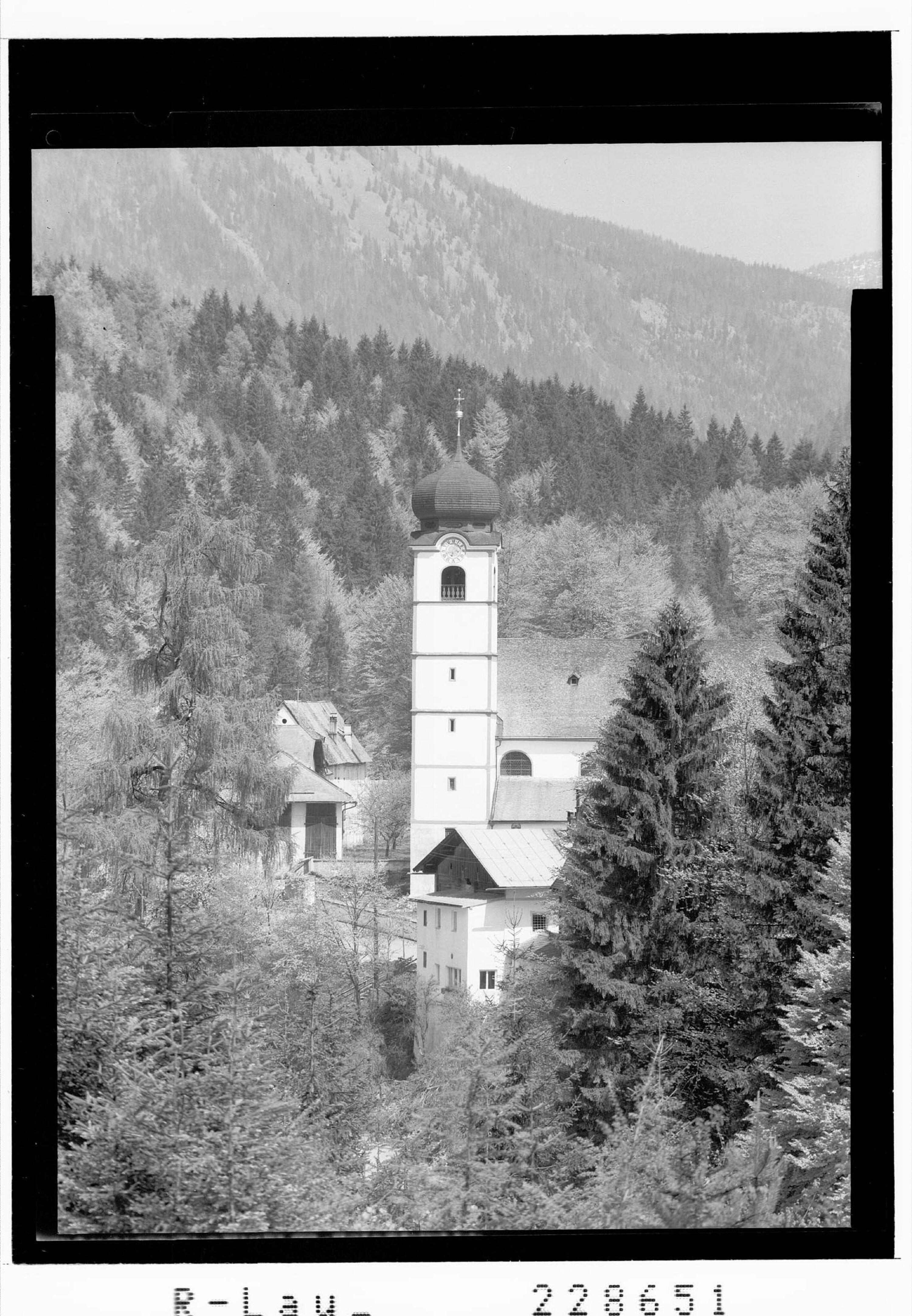 [Wallfahrtskirche Mariatal bei Kramsach im Unterinntal / Tirol]></div>


    <hr>
    <div class=