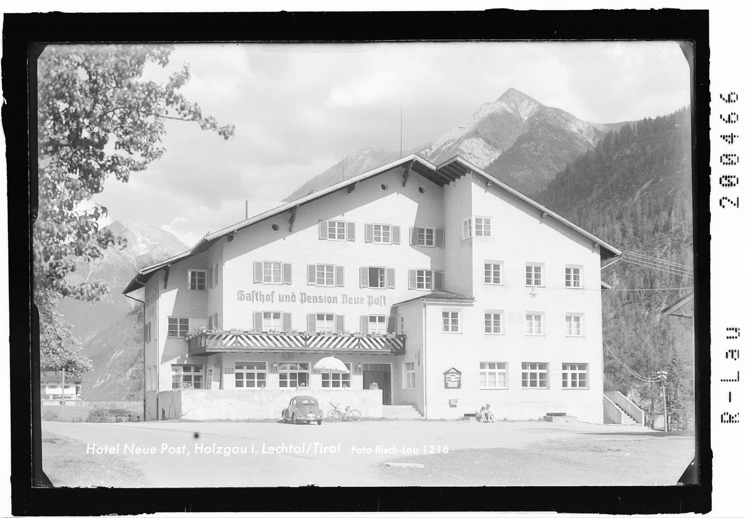 Hotel Neue Post in Holzgau im Lechtal / Tirol></div>


    <hr>
    <div class=